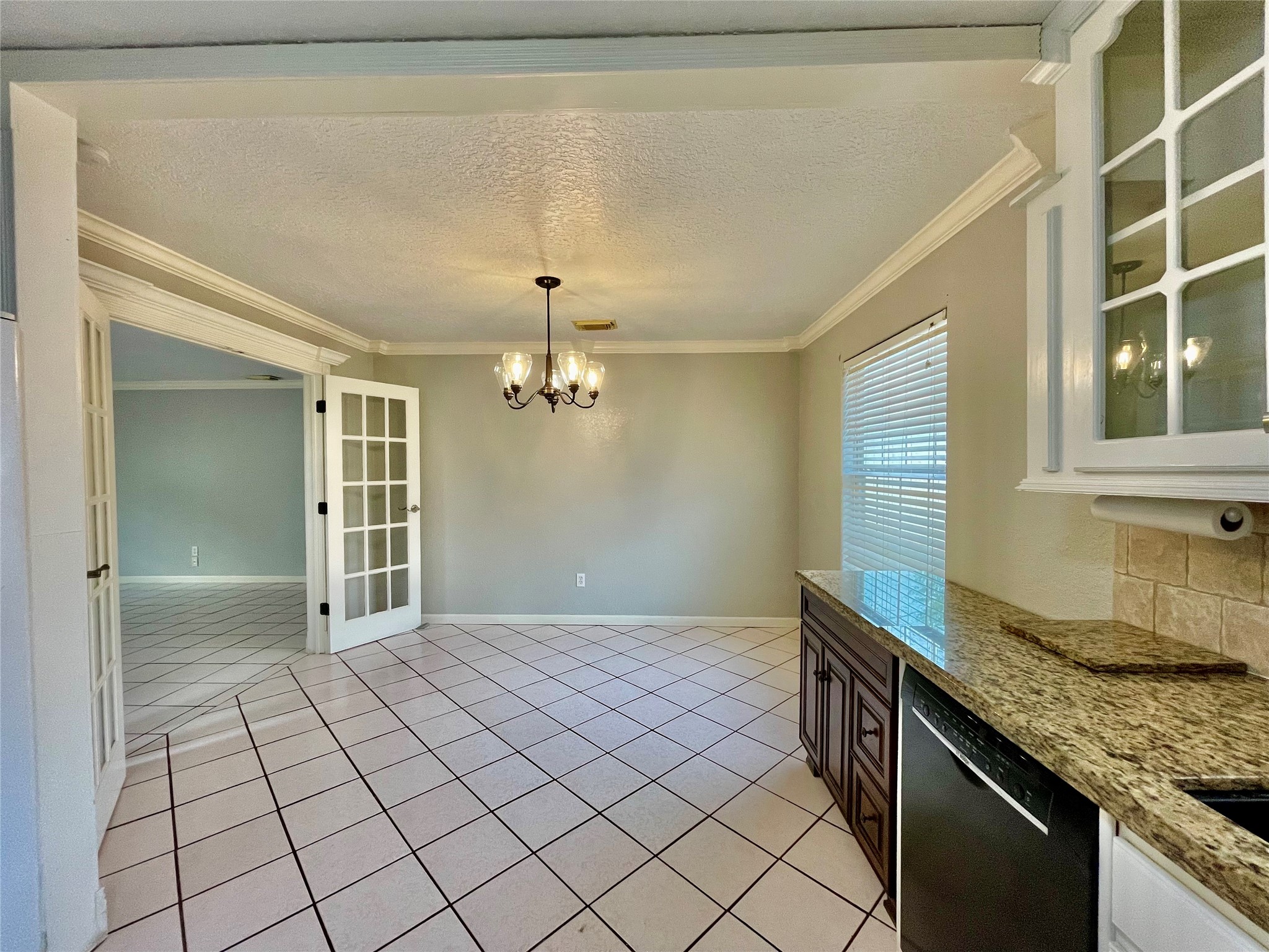 1511 N Avenue N, Freeport, TX 77541