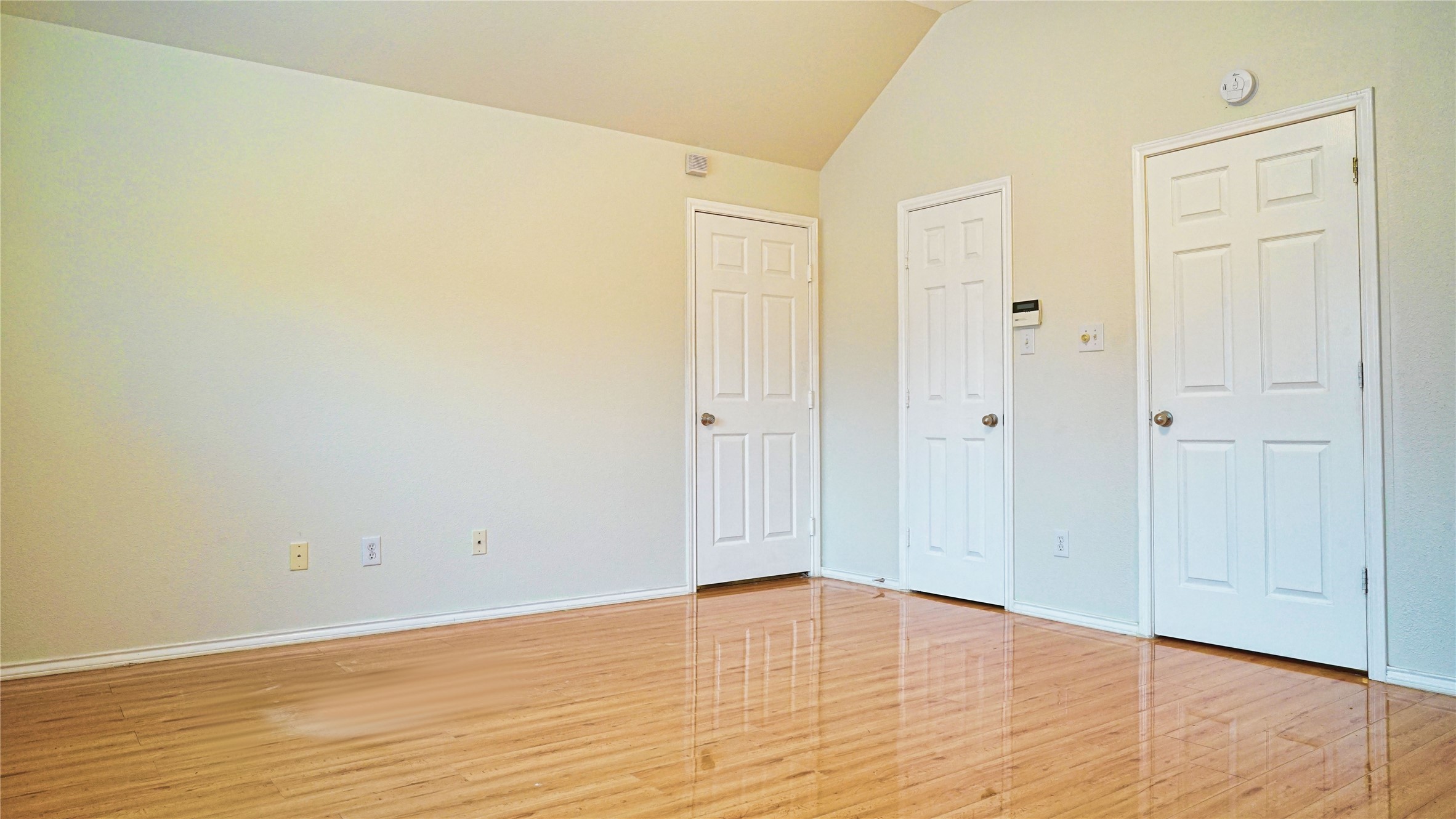 Game room / bedroom #5
