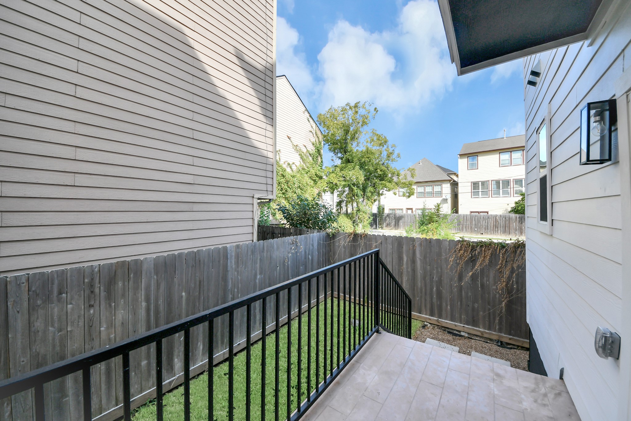 2611 Sherwin Street, Houston, TX 77007