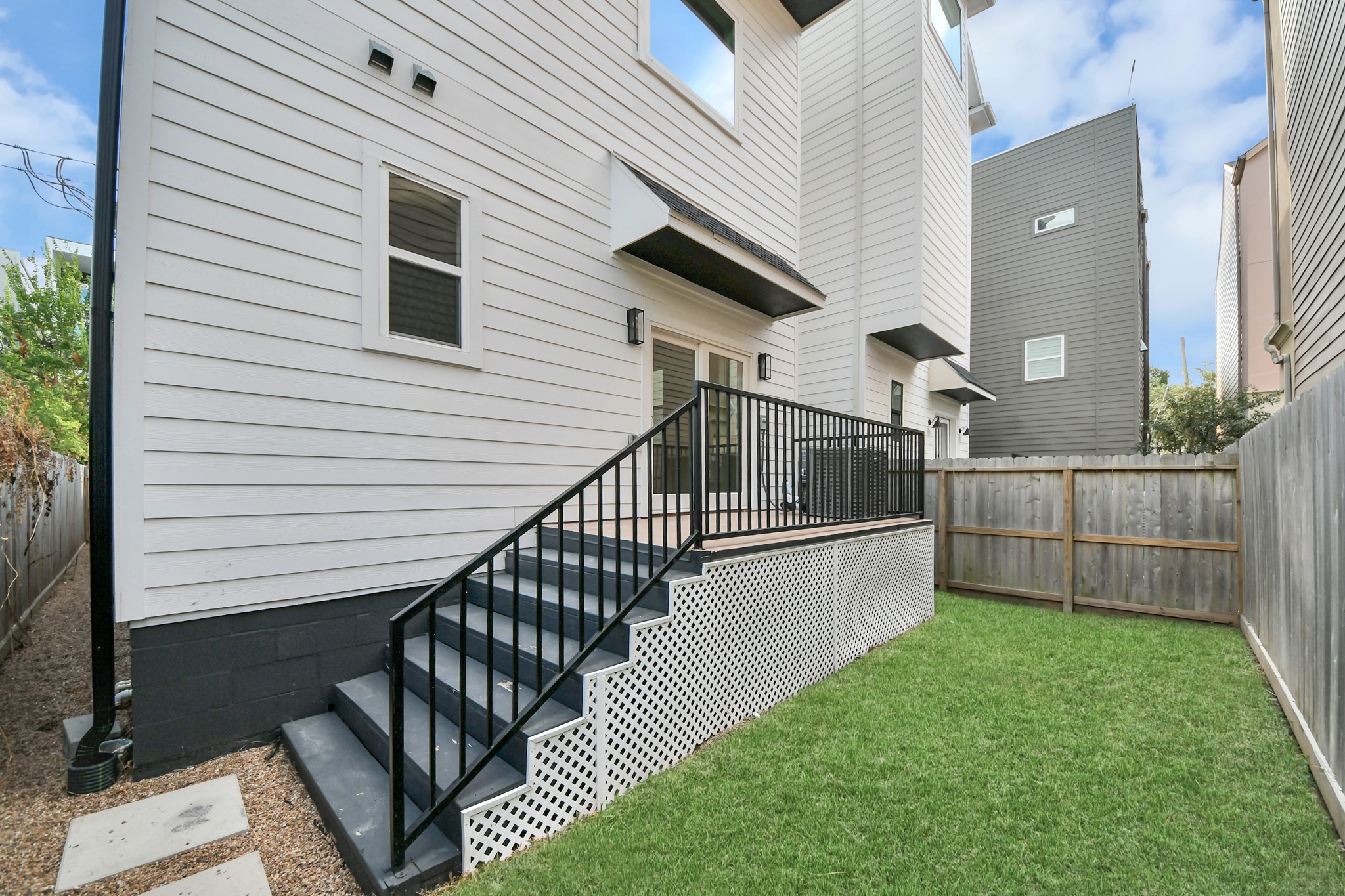 2611 Sherwin Street, Houston, TX 77007