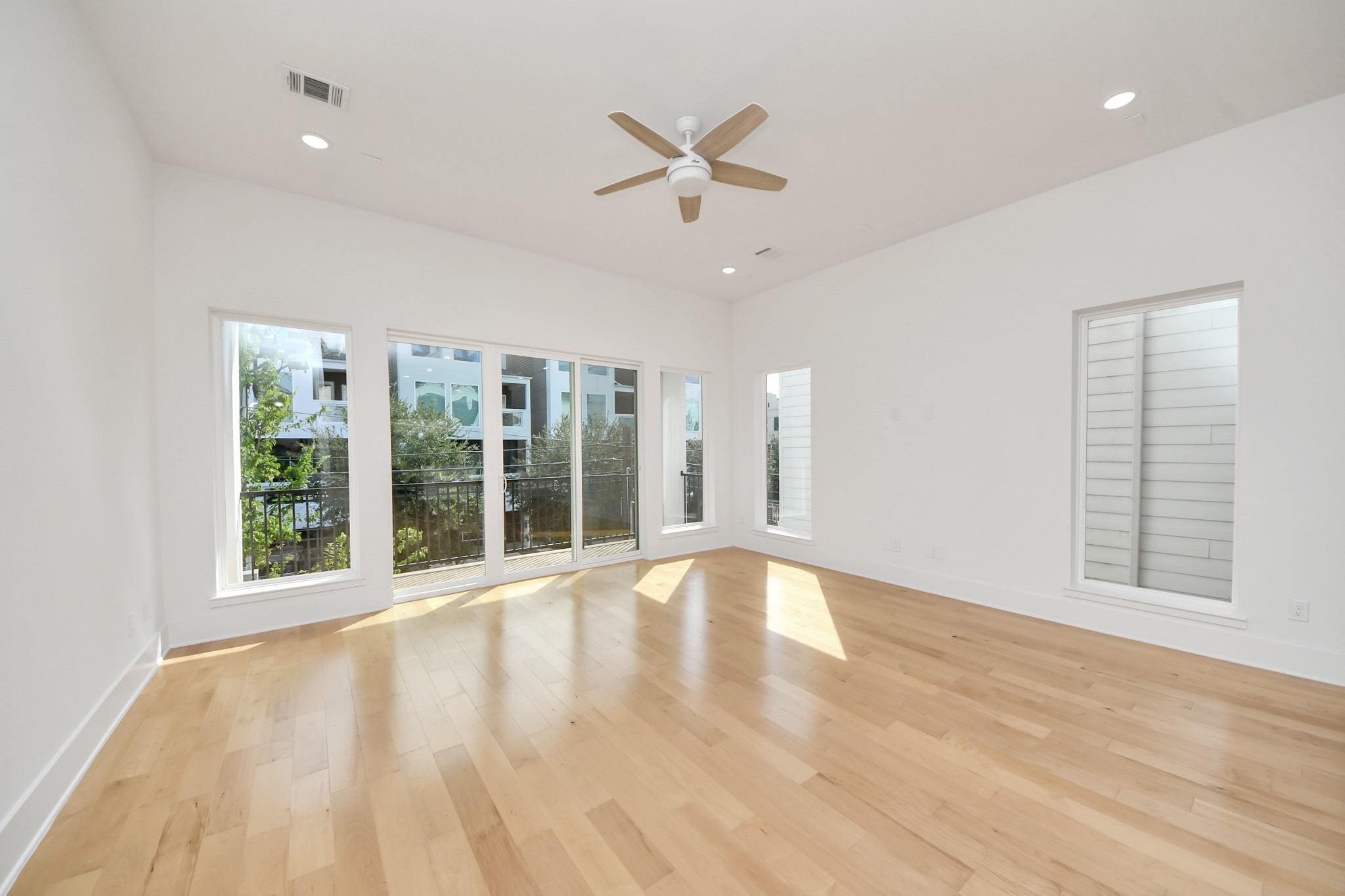 2611 Sherwin Street, Houston, TX 77007