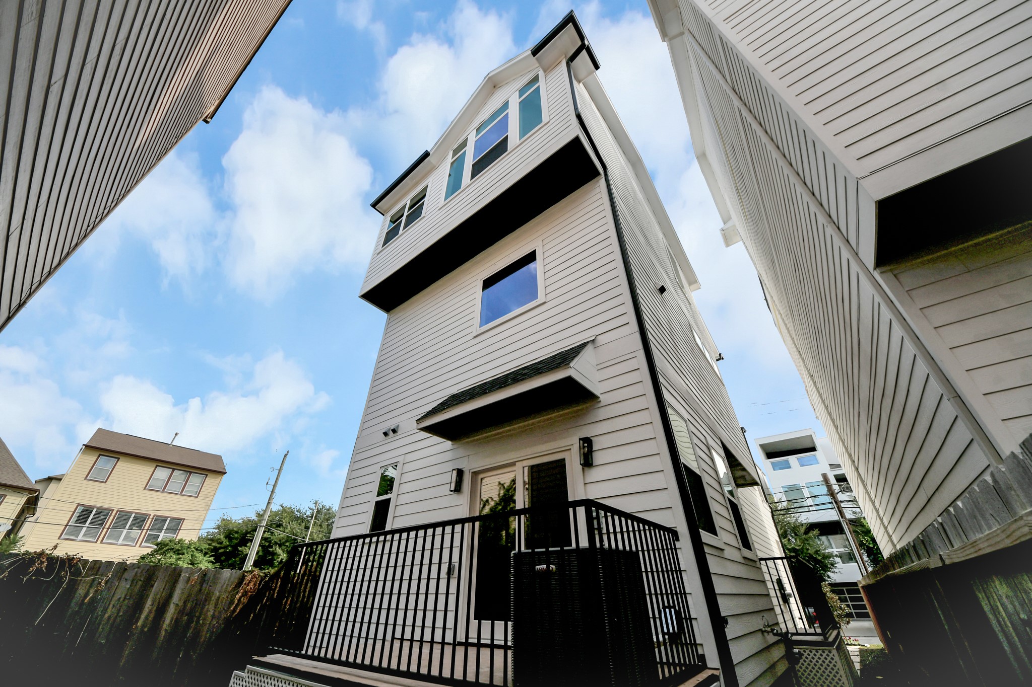 2611 Sherwin Street, Houston, TX 77007