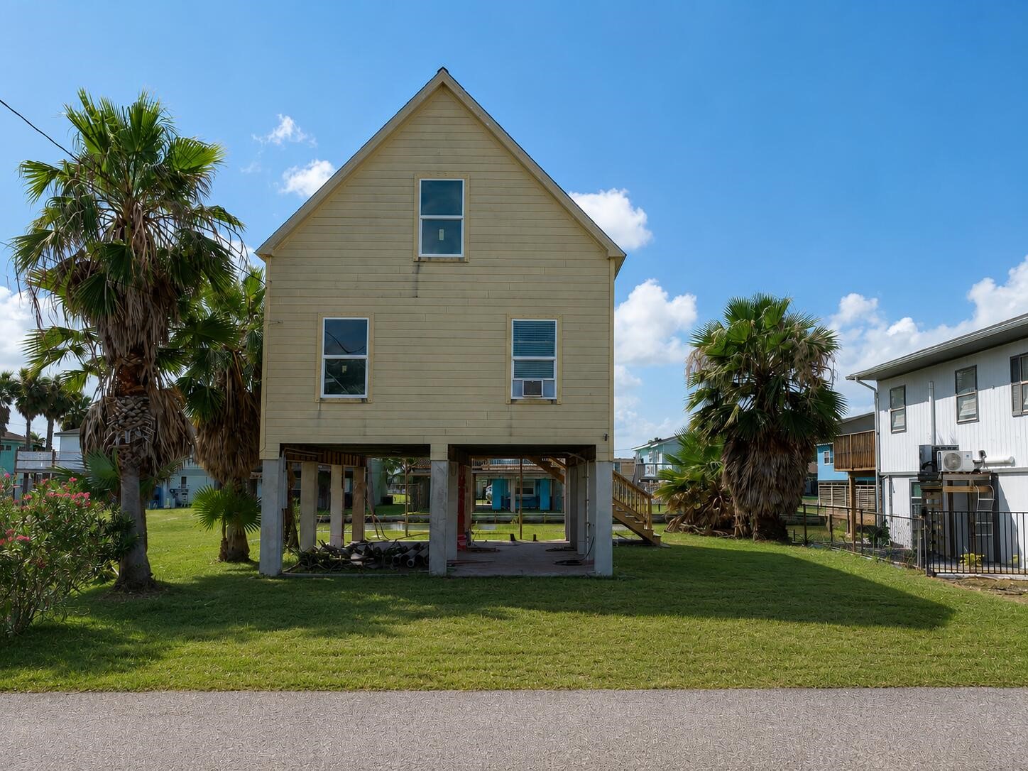 88 Bayou Vista Drive, Hitchcock, TX 77563