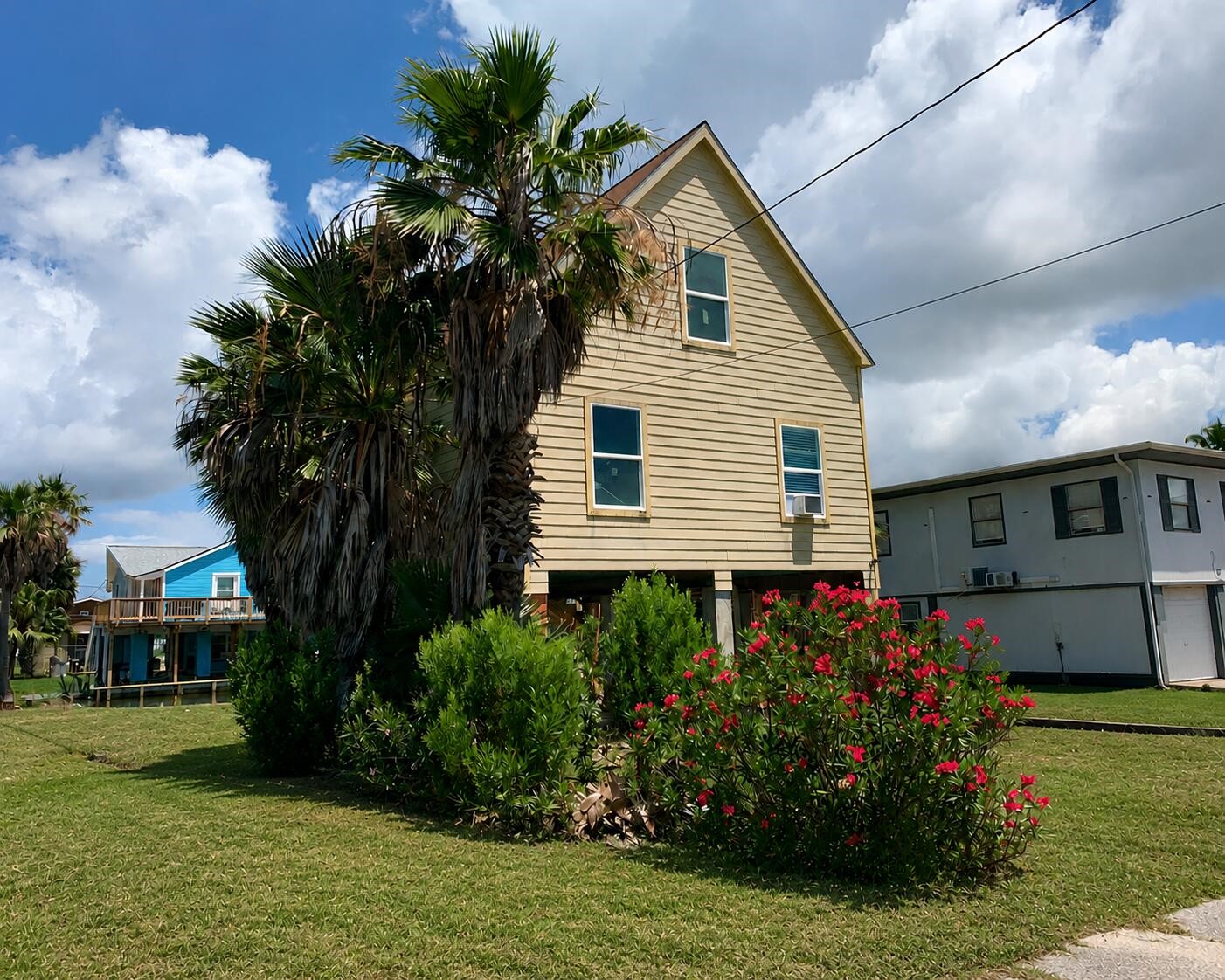88 Bayou Vista Drive, Hitchcock, TX 77563
