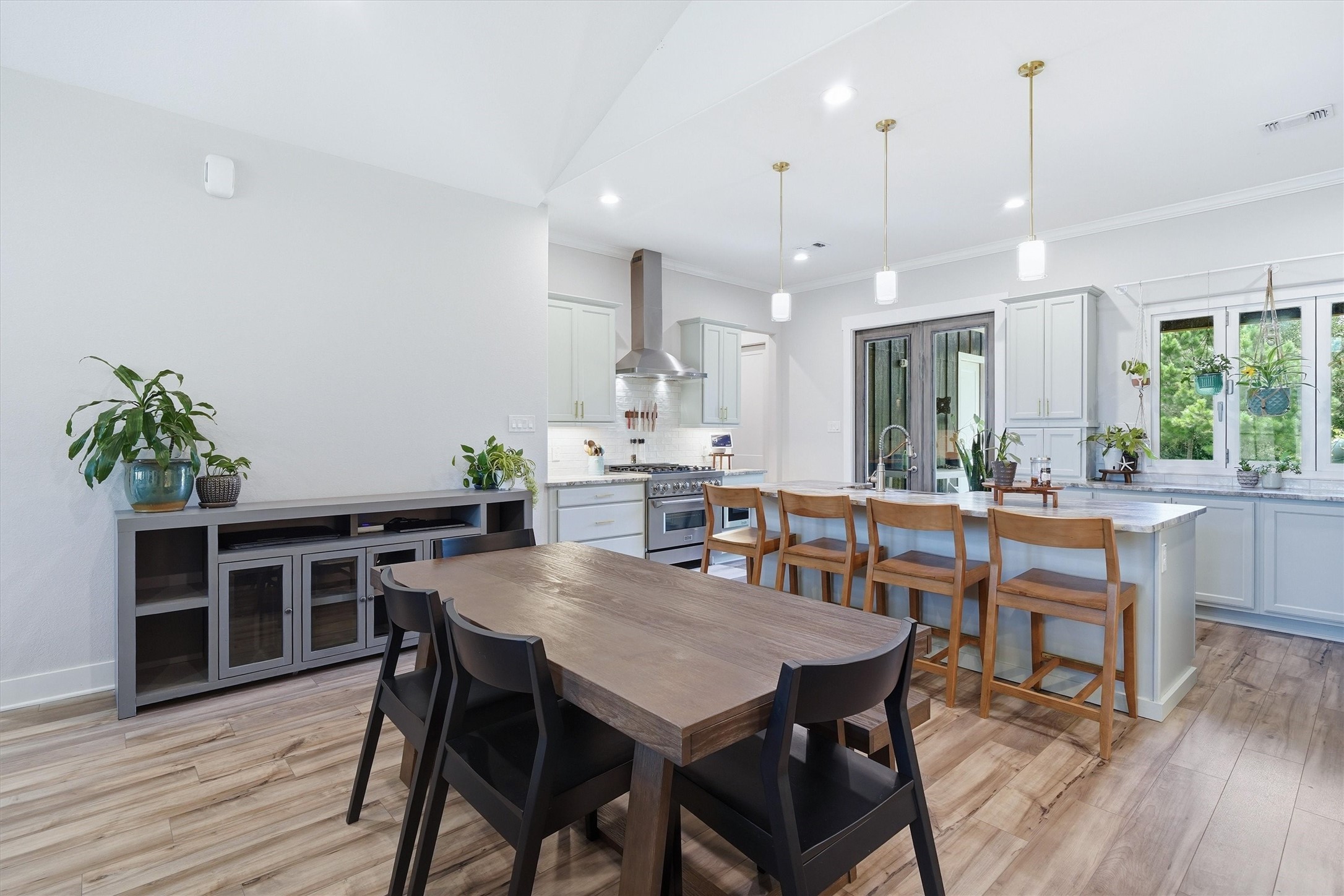 Formal dining area with breakfast bar