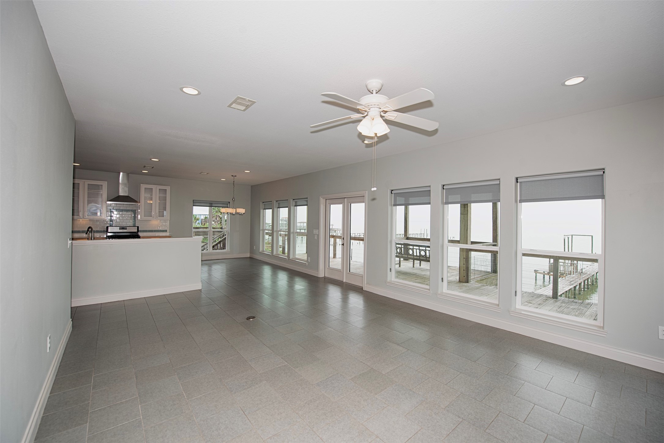 501 2nd Street, San Leon, TX 77539