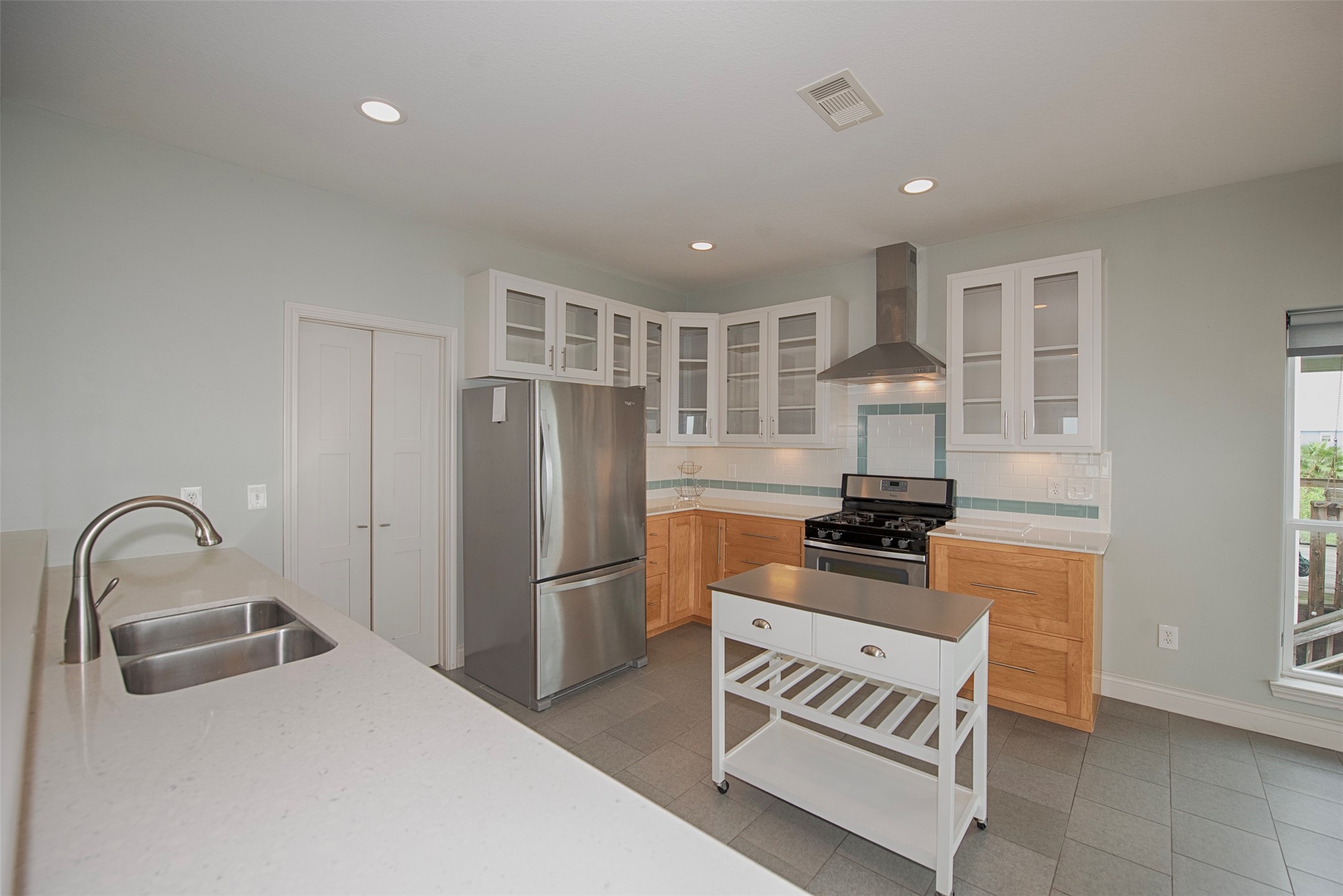 501 2nd Street, San Leon, TX 77539 501 2nd Street, San Leon, TX 77539