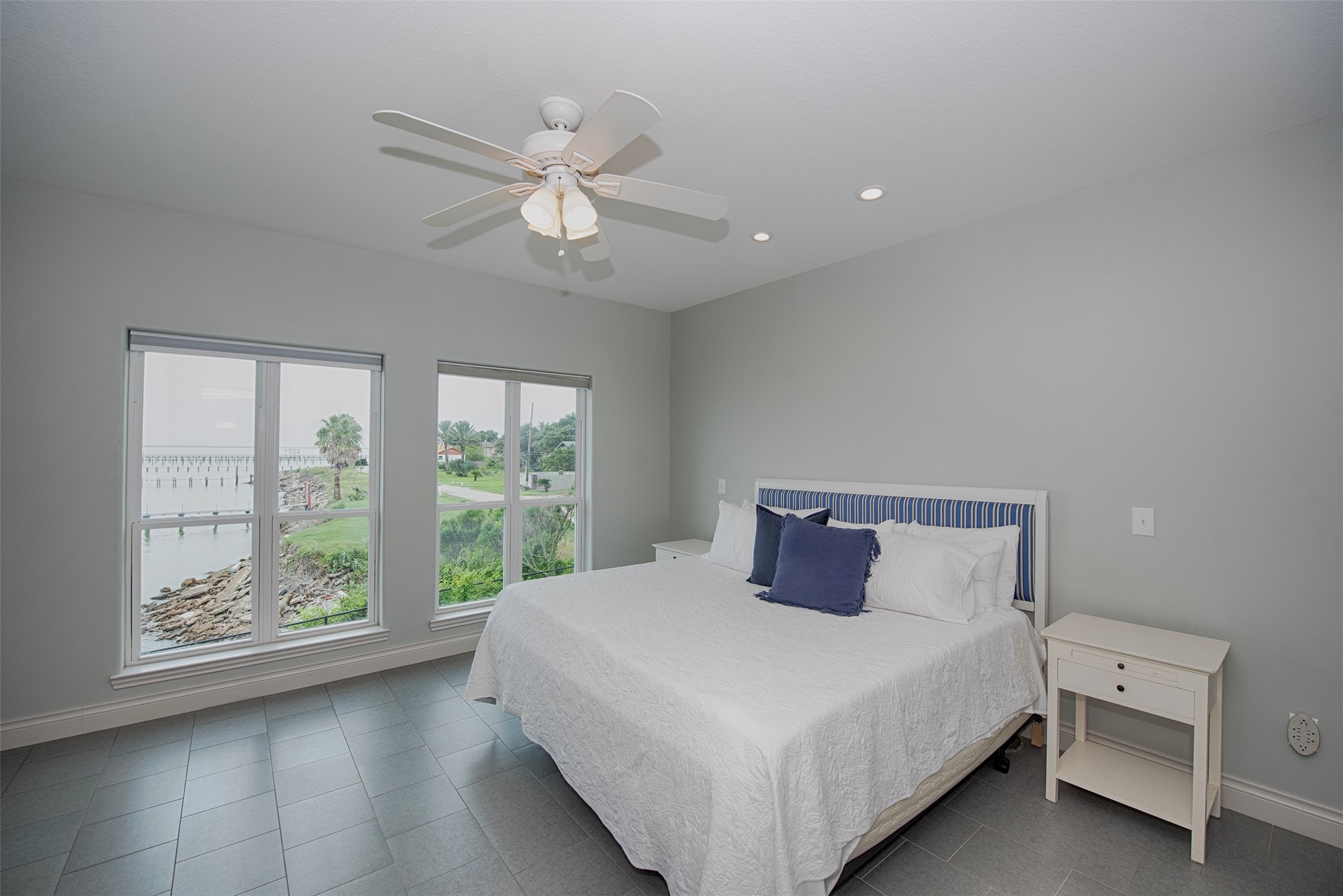 501 2nd Street, San Leon, TX 77539