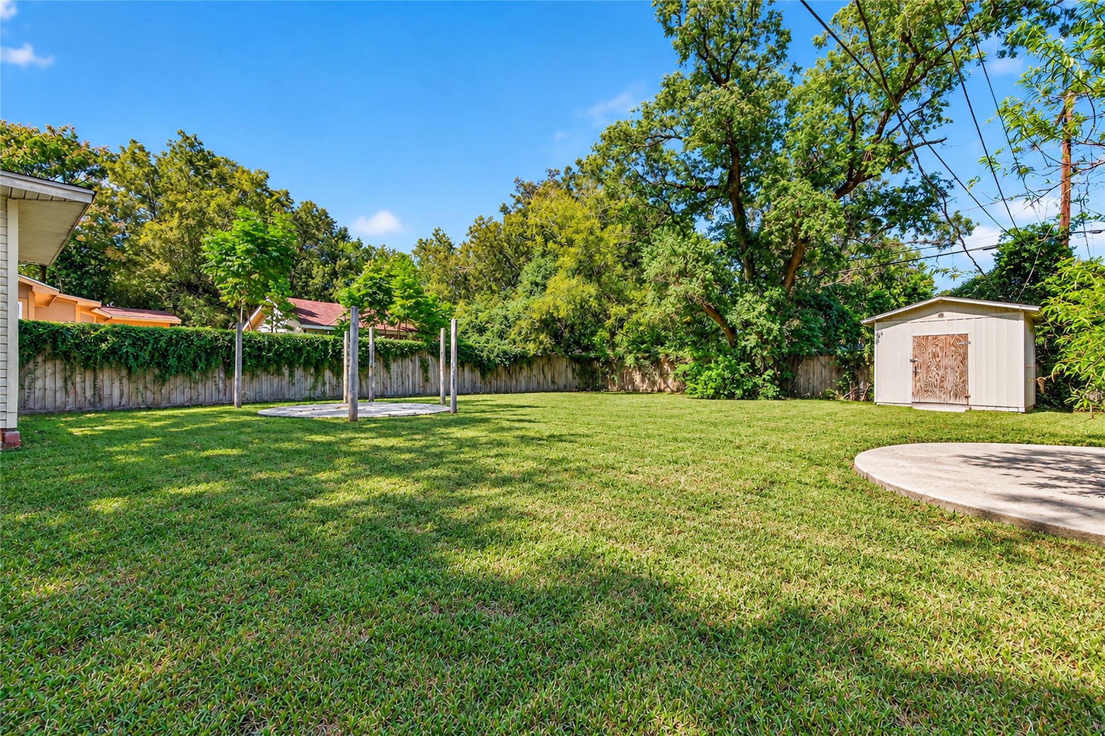 8125 Barkley Street, Houston, TX 77017