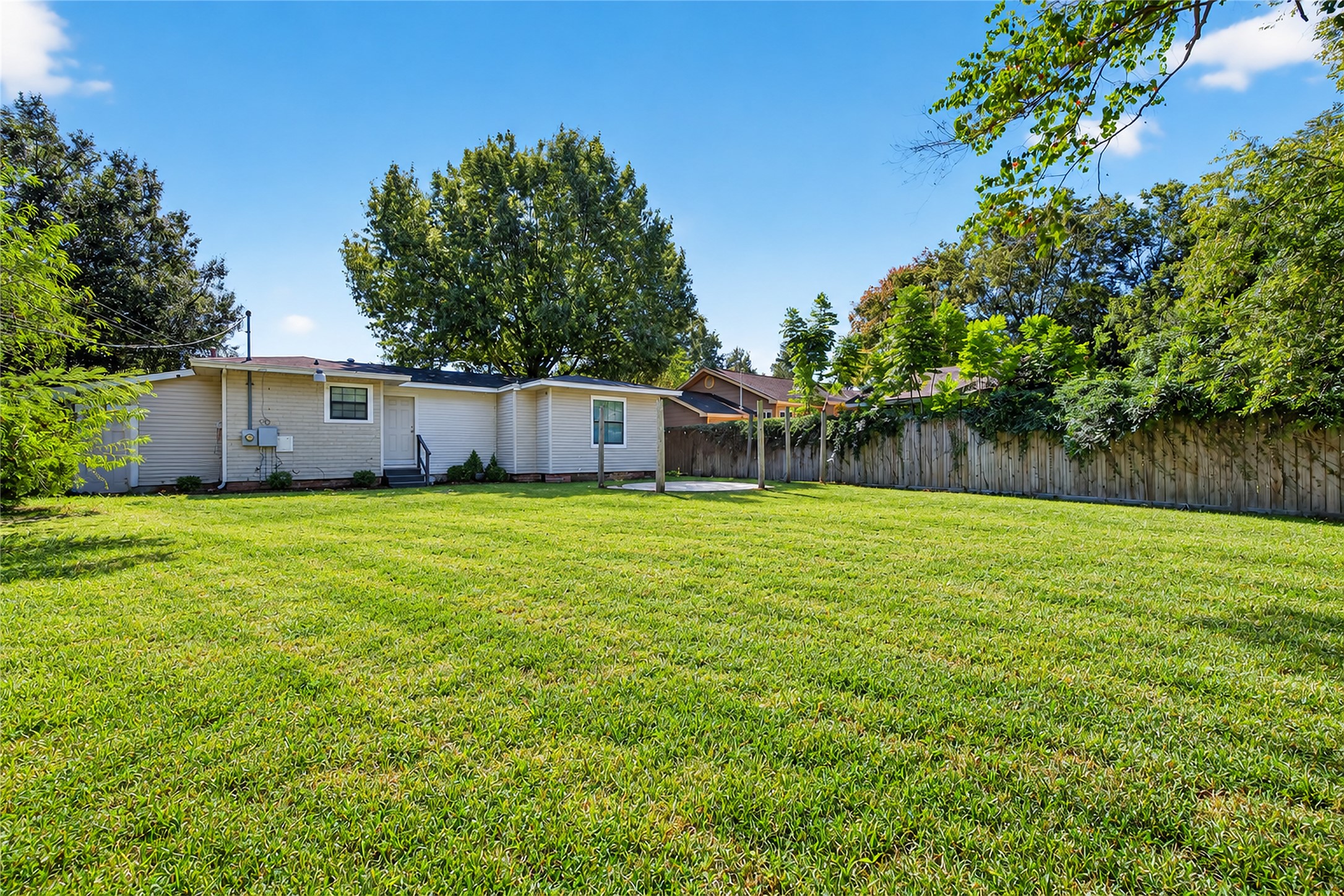 8125 Barkley Street, Houston, TX 77017