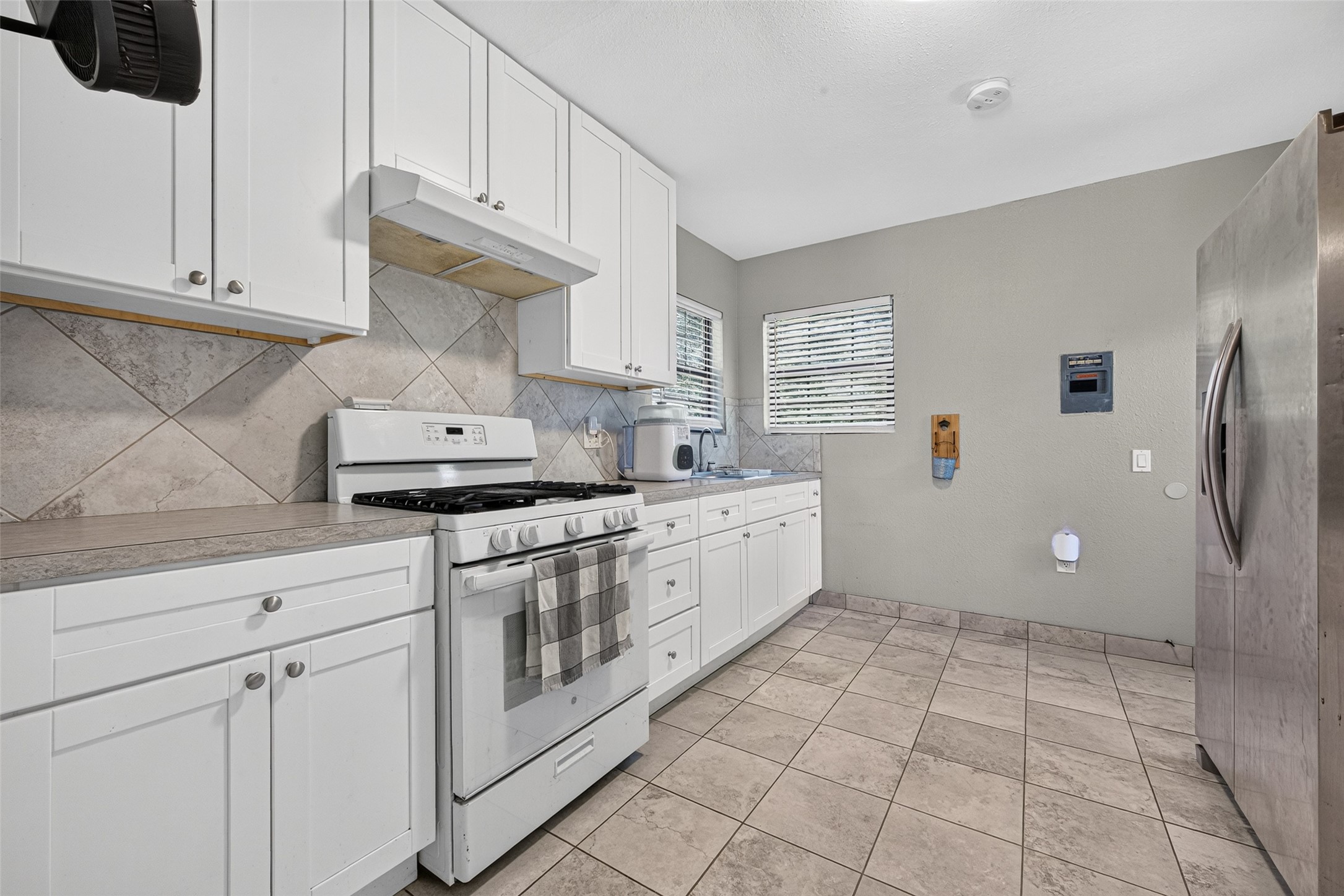 8125 Barkley Street, Houston, TX 77017
