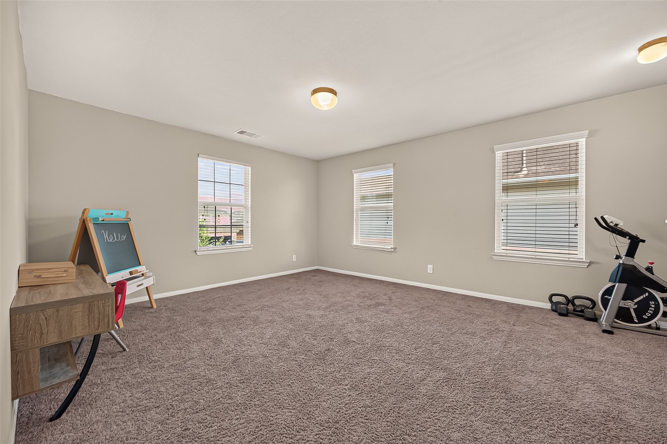 Second floor large game room.