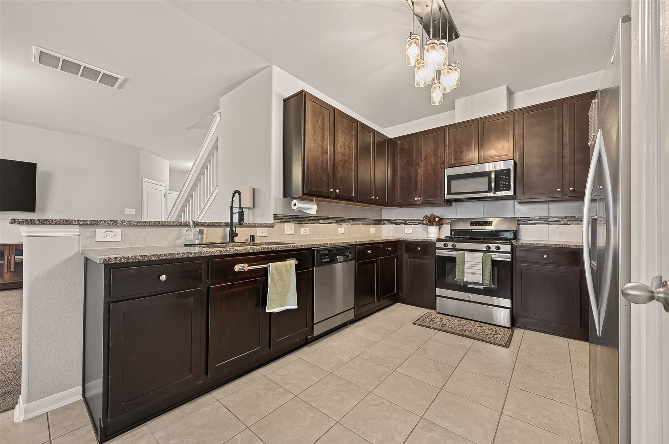 8 Desert Sun Court, Manvel, TX 77578
