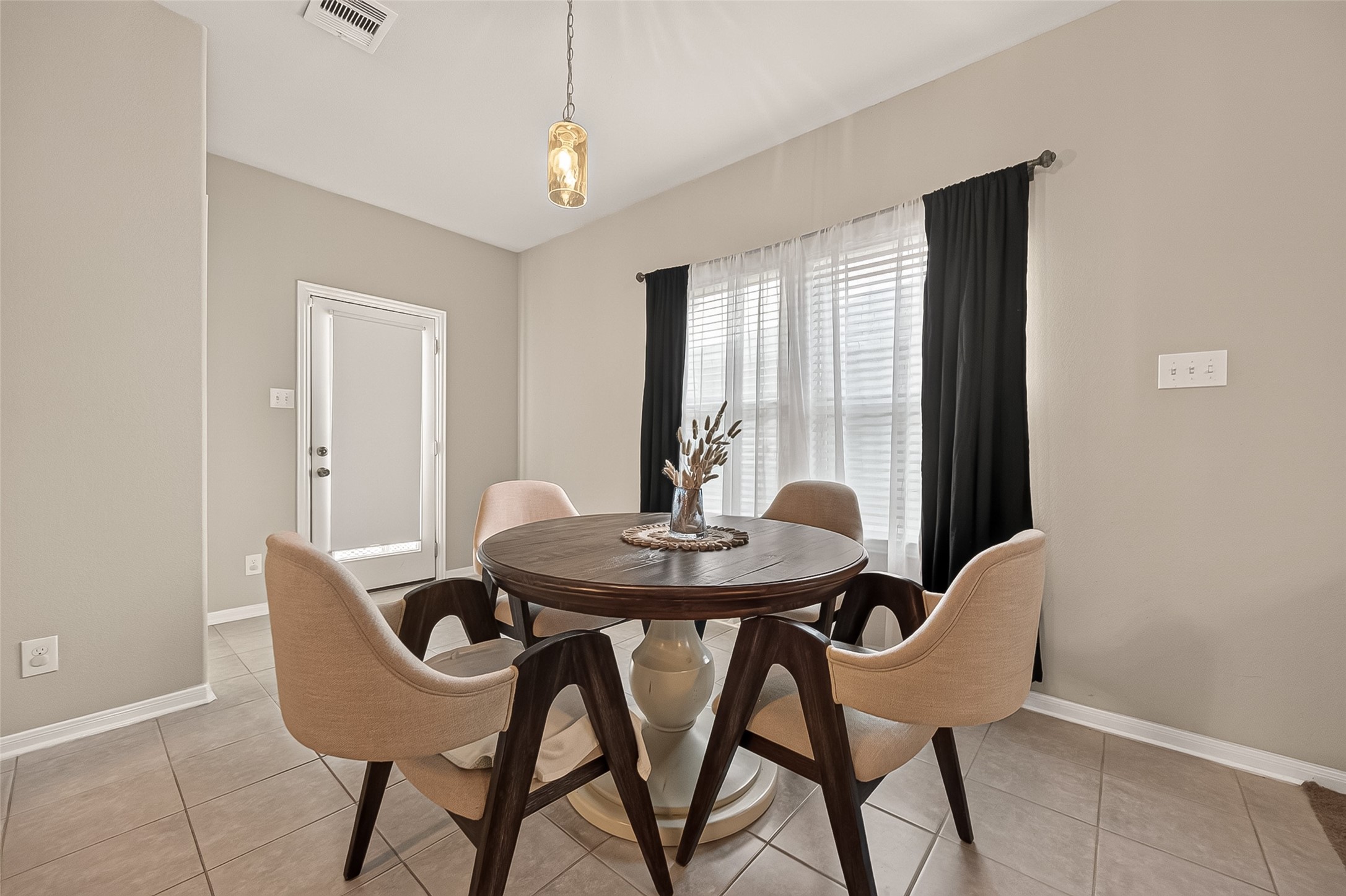 8 Desert Sun Court, Manvel, TX 77578