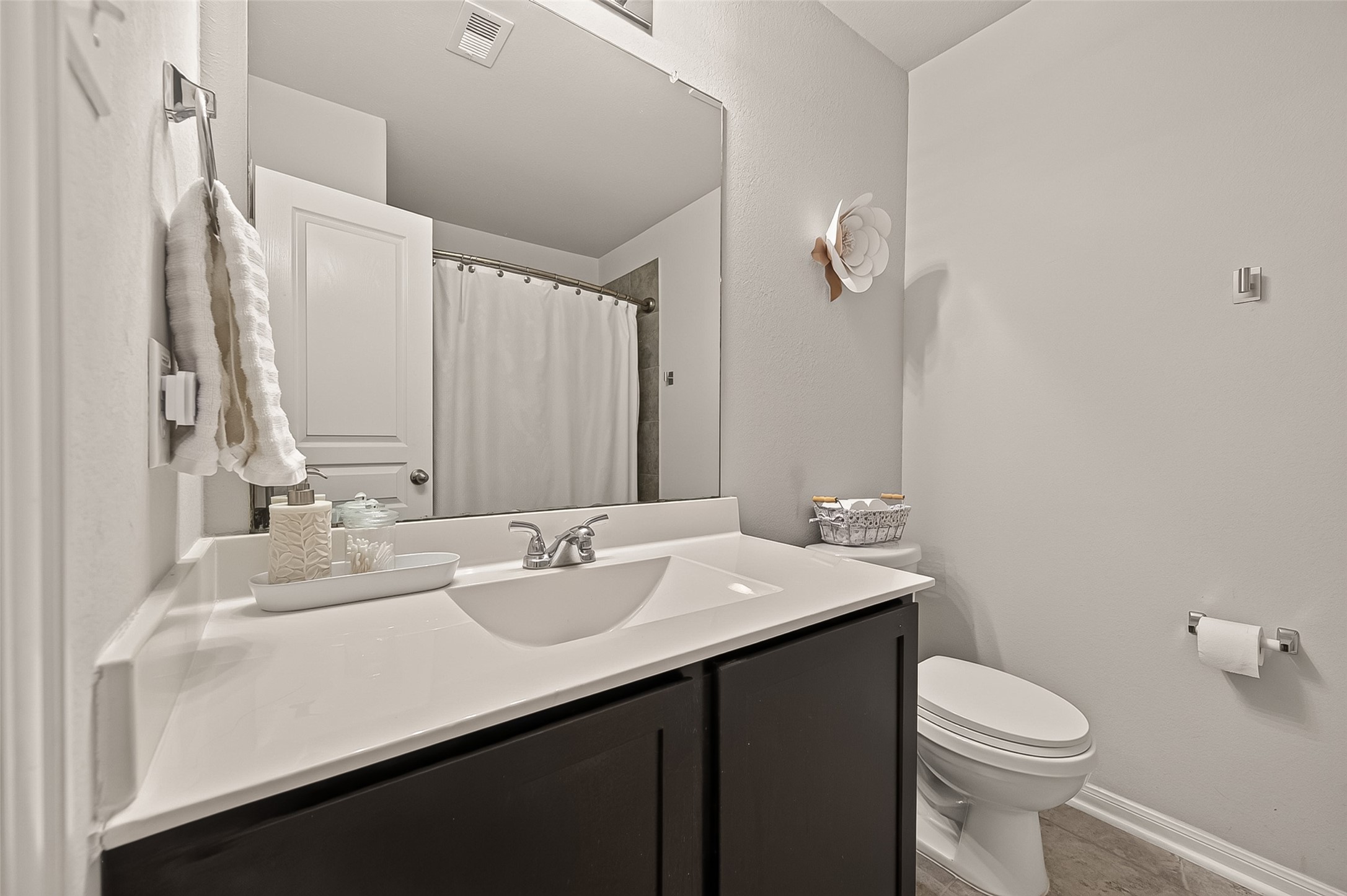 8 Desert Sun Court, Manvel, TX 77578