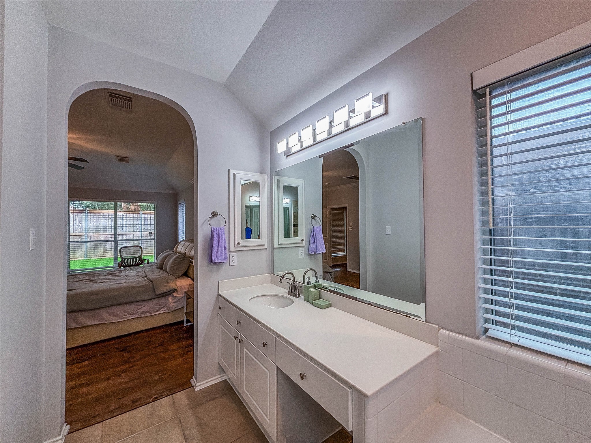 18027 Brookes Bend, Houston, TX 77094