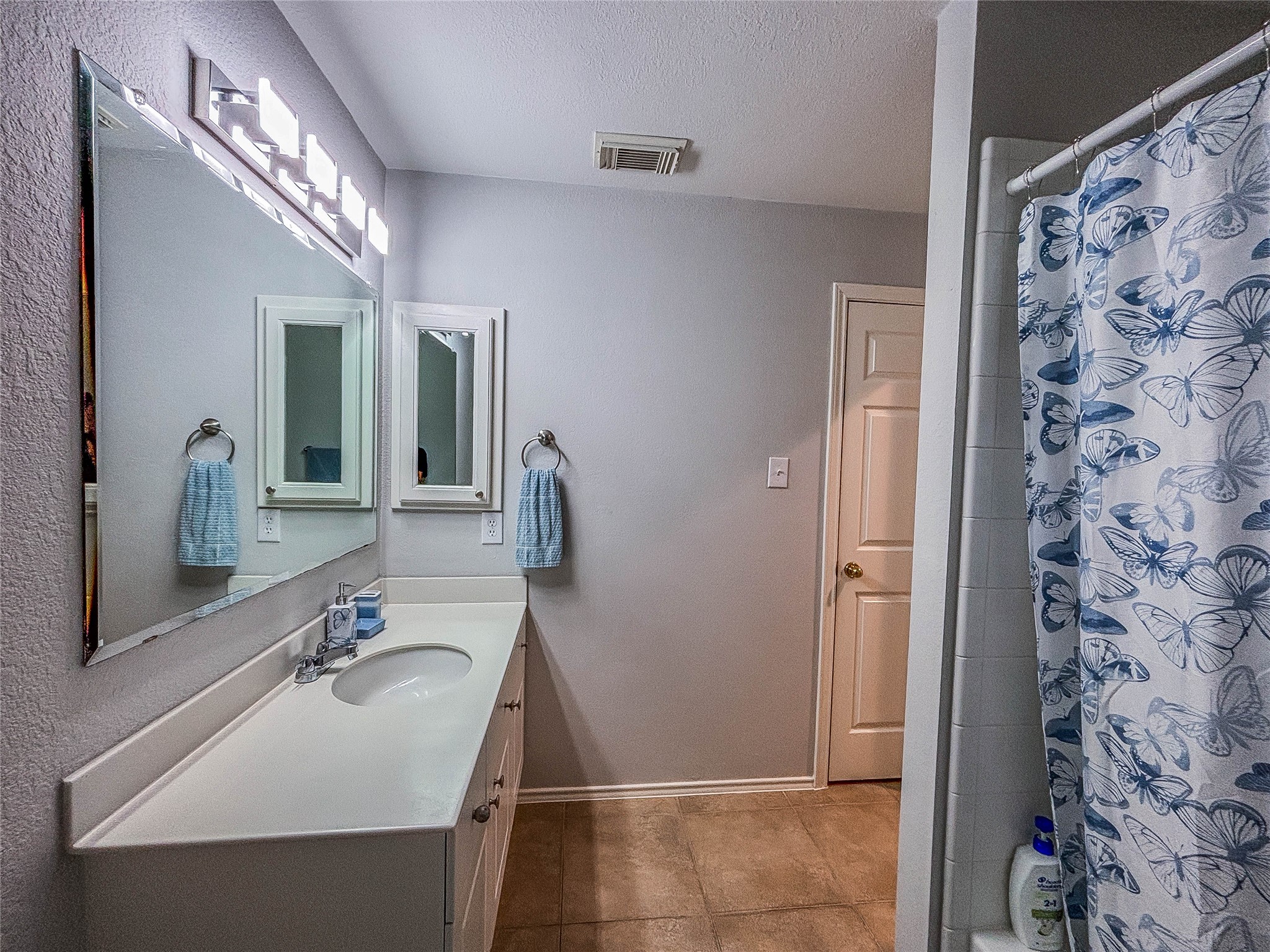18027 Brookes Bend, Houston, TX 77094