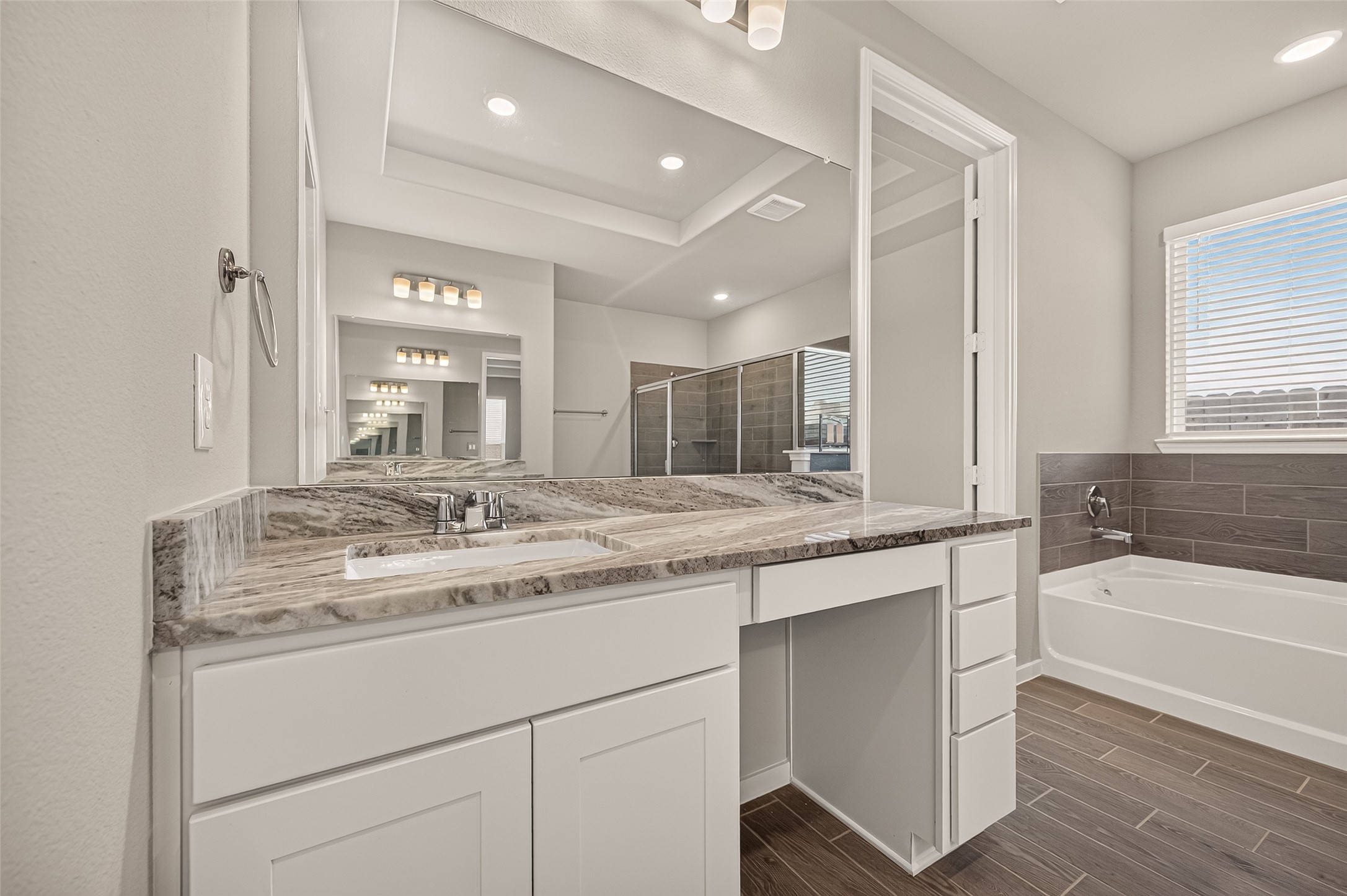 1048 Apple Ridge Road, Magnolia, TX 77355