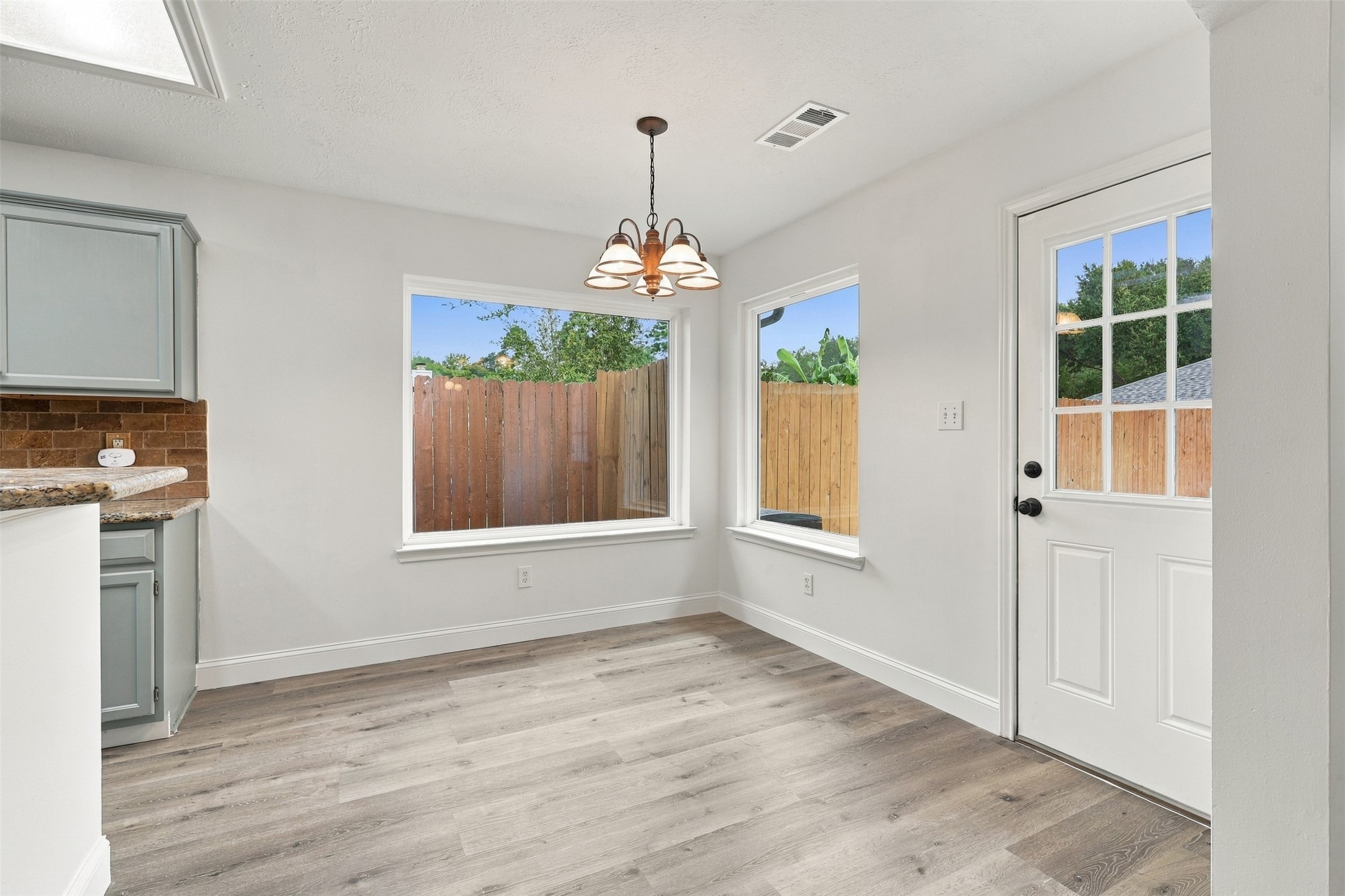 1431 W Welsford Drive, Spring, TX 77386