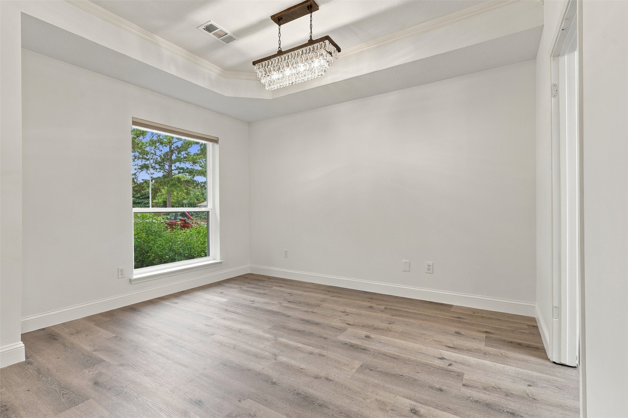 1431 W Welsford Drive, Spring, TX 77386