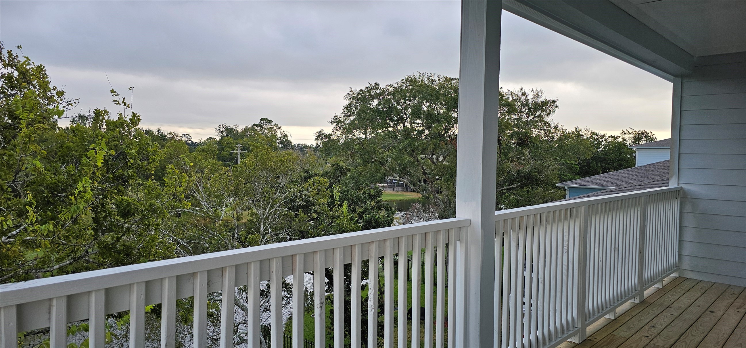 3905 Peacock Isle Drive, Dickinson, TX 77539