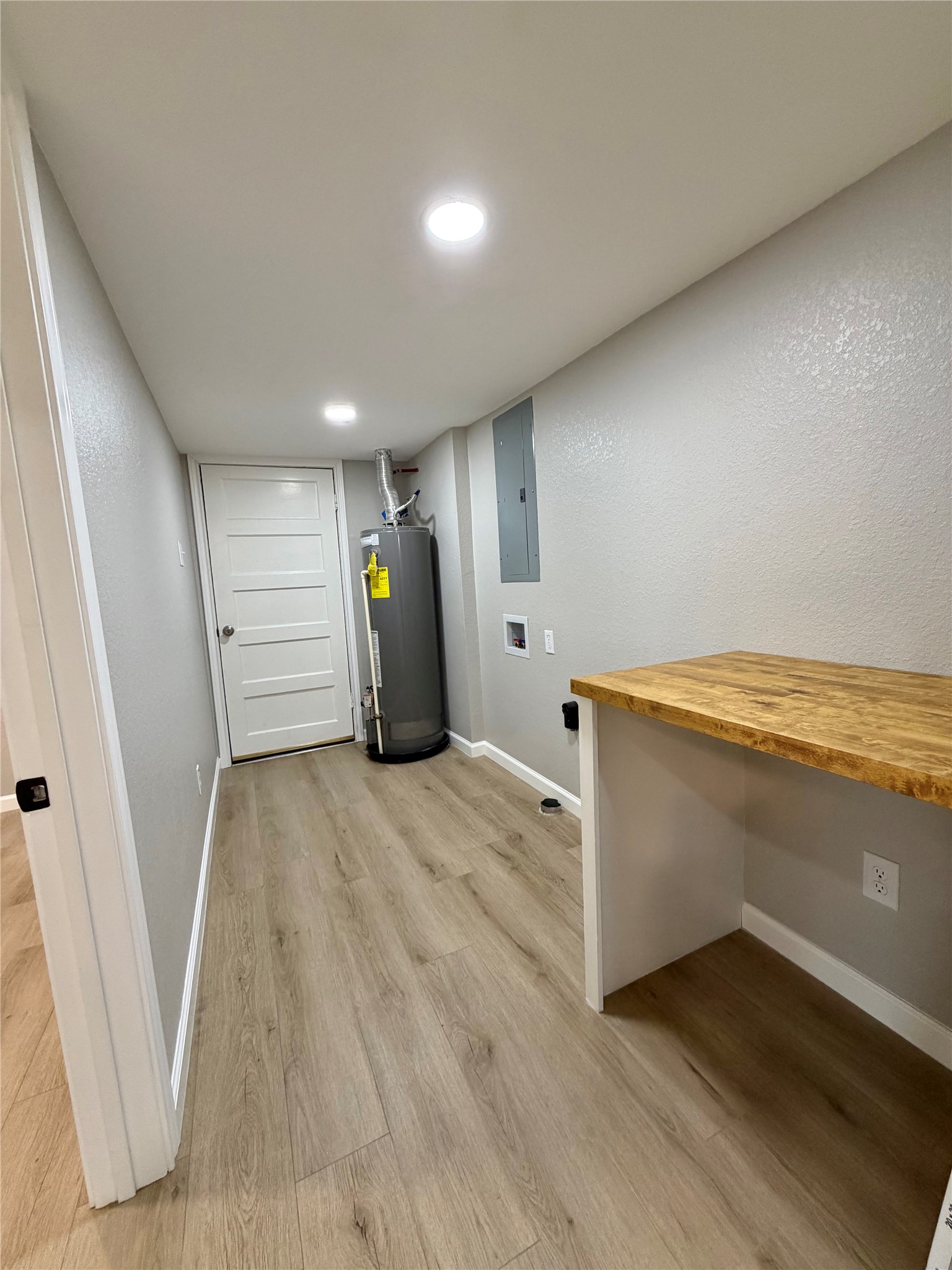 813 N Valderas Street, Angleton, TX 77515