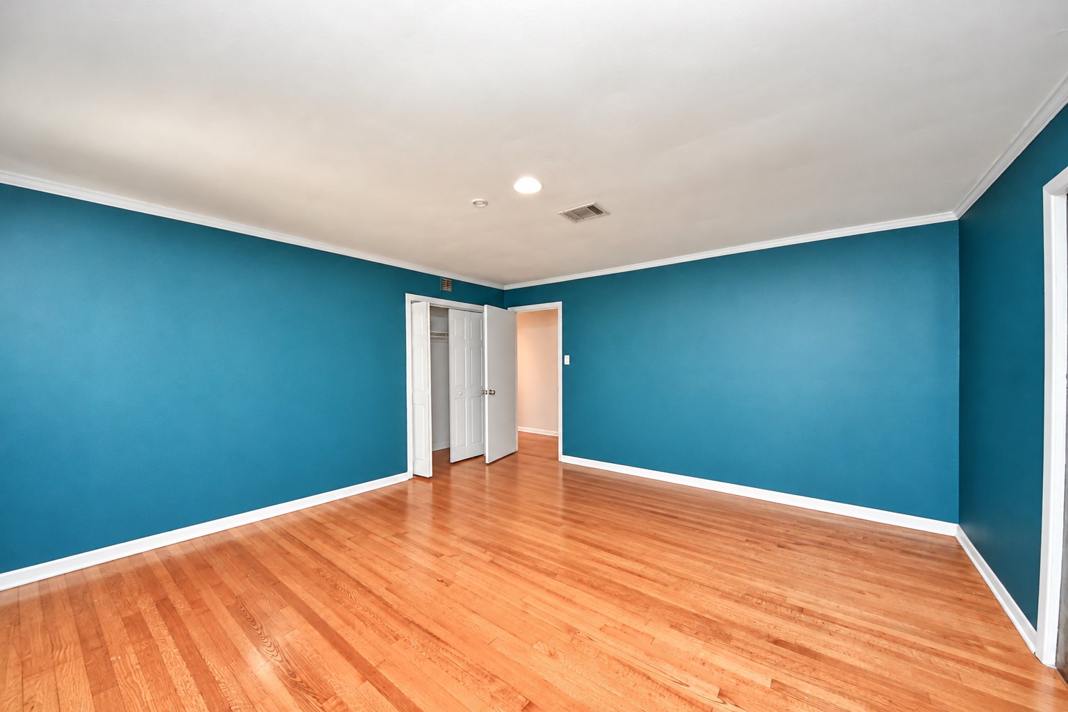 5631 San Felipe Street, Houston, TX 77056