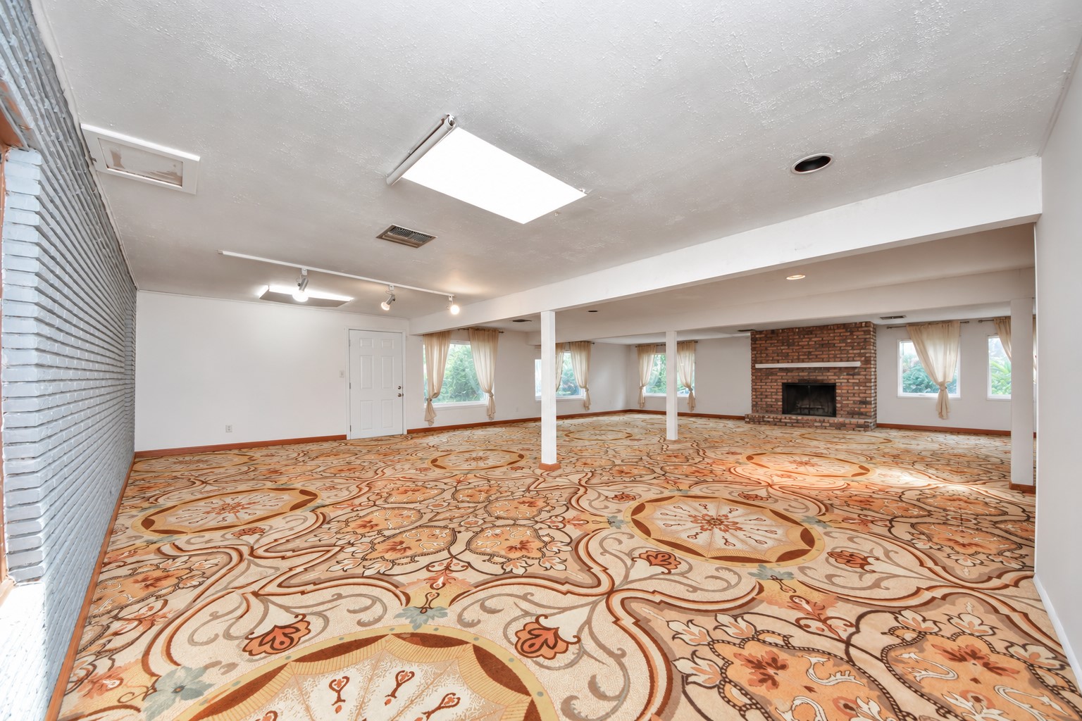 5631 San Felipe Street, Houston, TX 77056