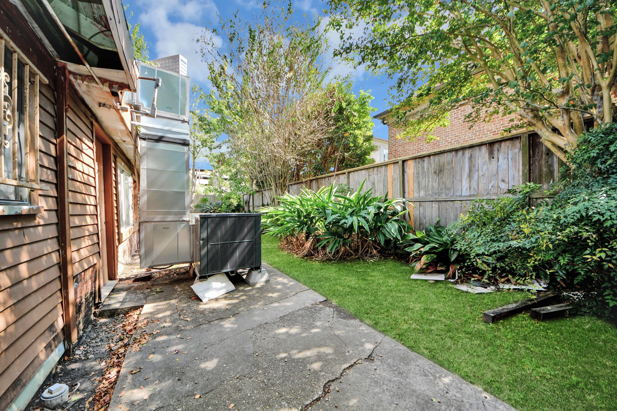 5631 San Felipe Street, Houston, TX 77056