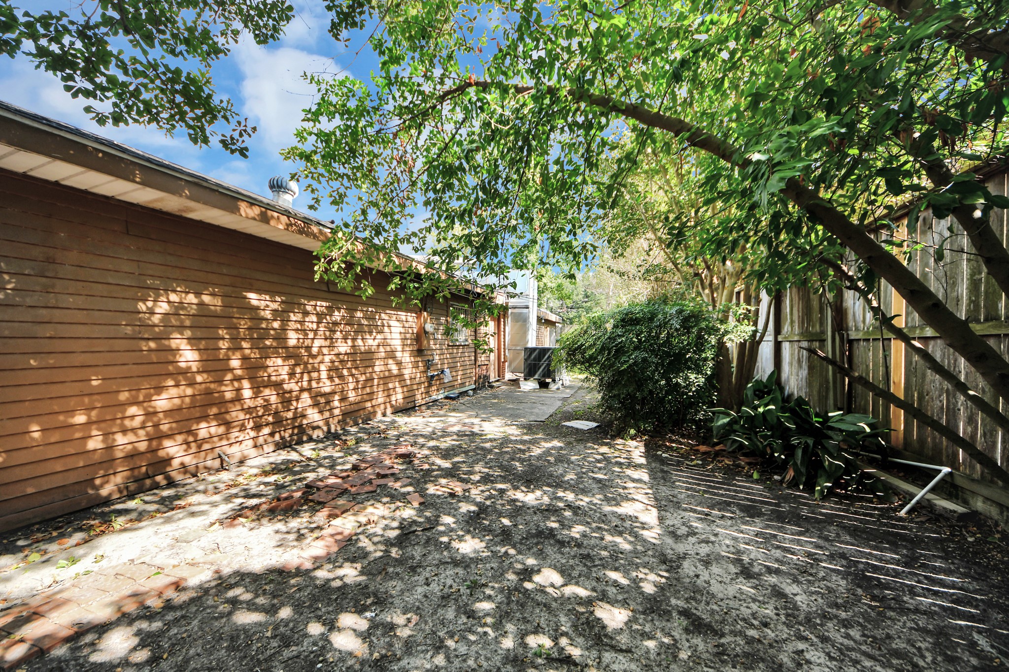 5631 San Felipe Street, Houston, TX 77056