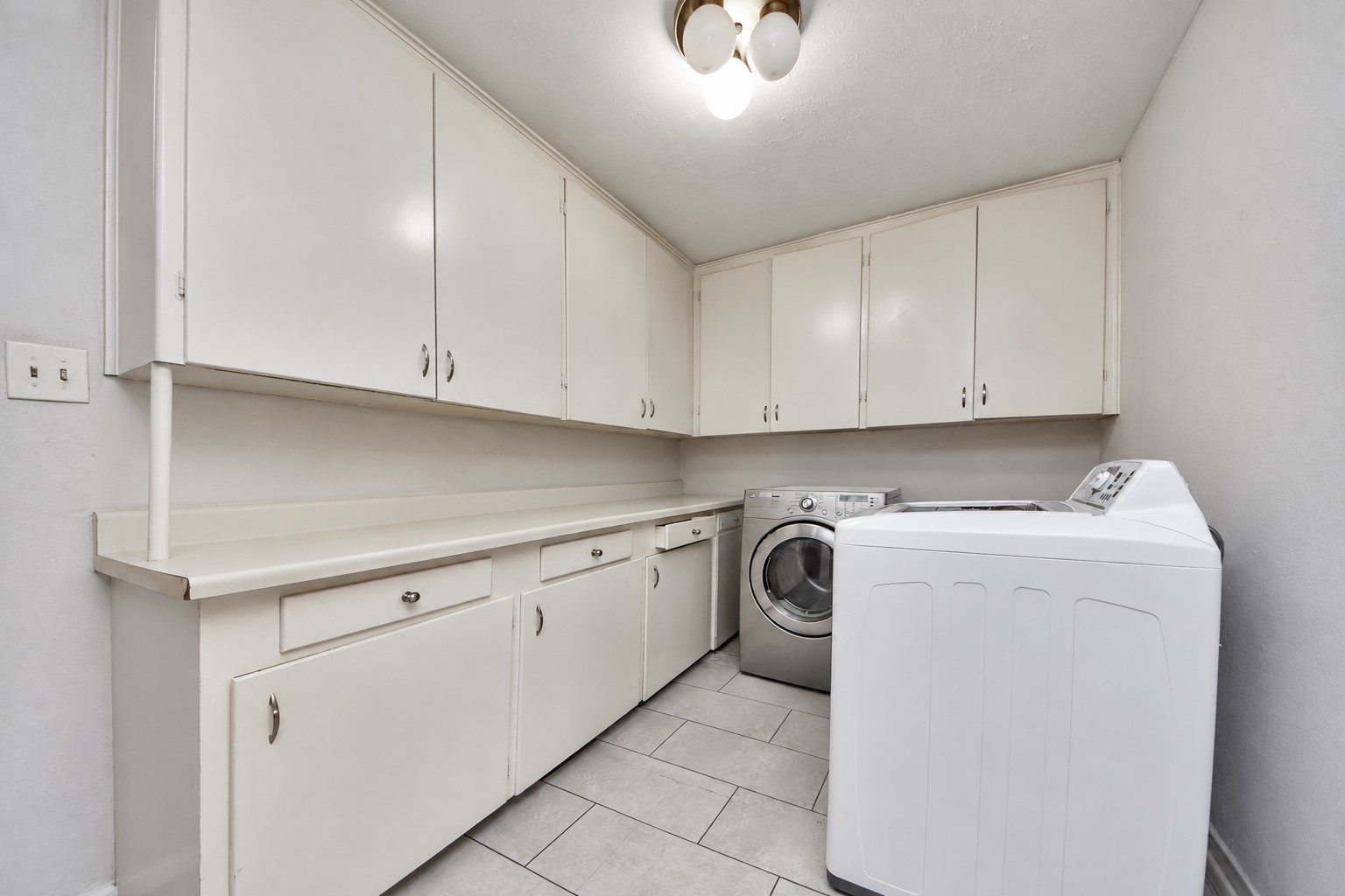 5631 San Felipe Street, Houston, TX 77056