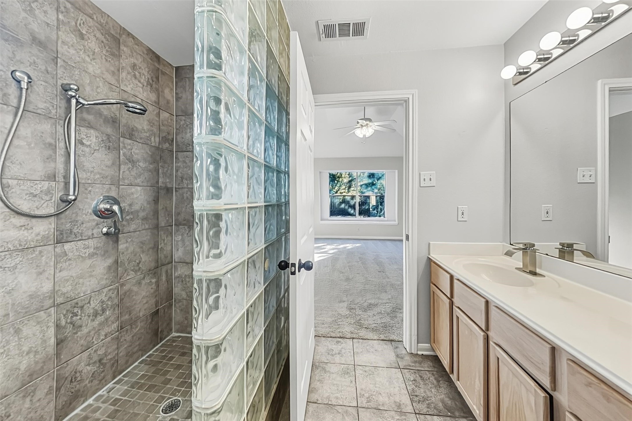 7522 Livery Lane, Cypress, TX 77433