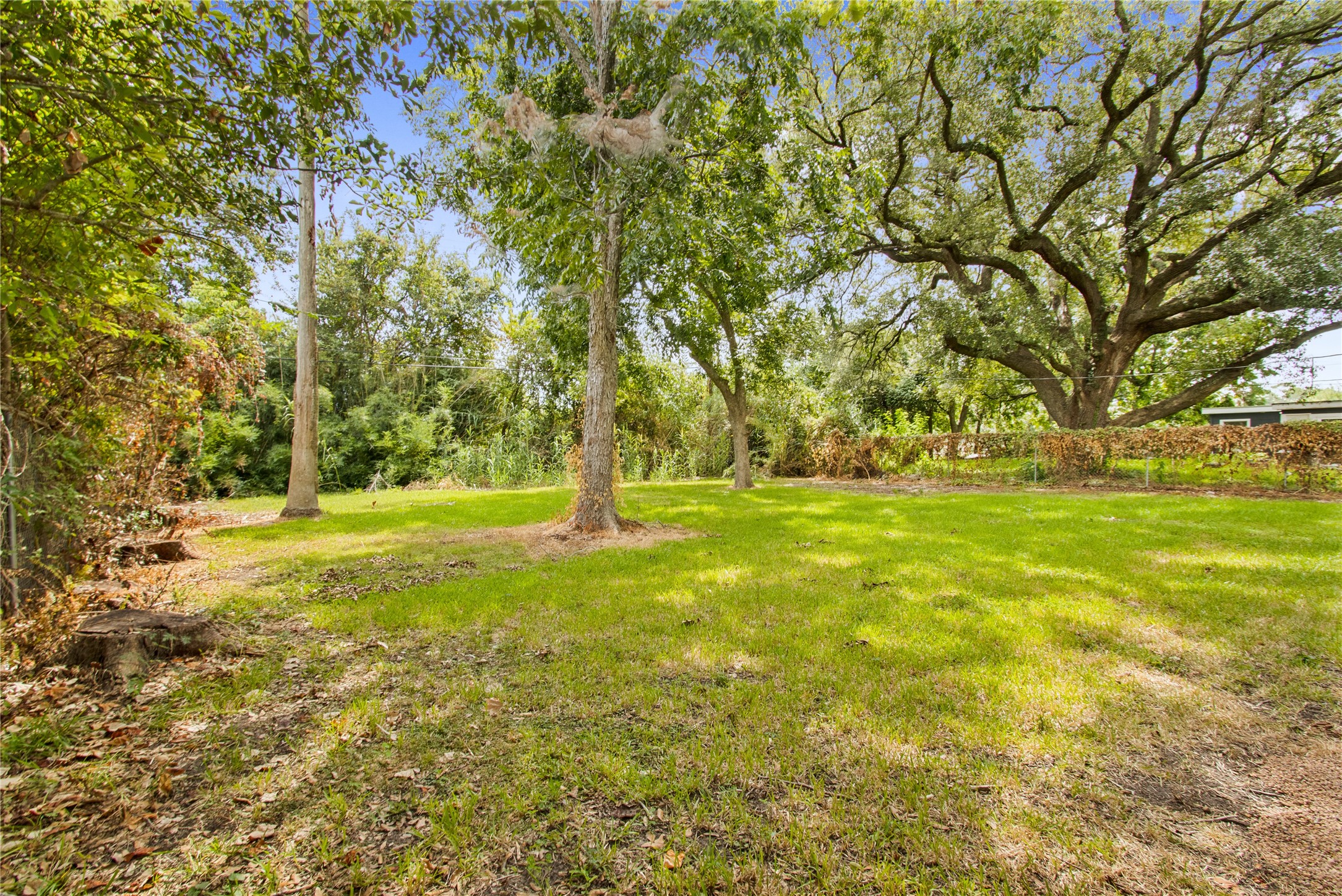2803 S Houston Drive, La Marque, TX 77568