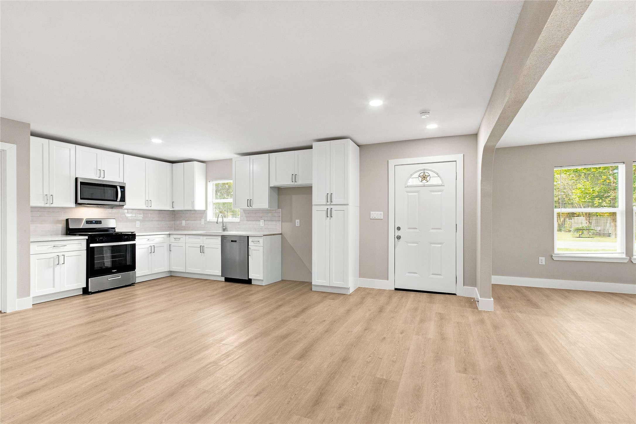 2803 S Houston Drive, La Marque, TX 77568