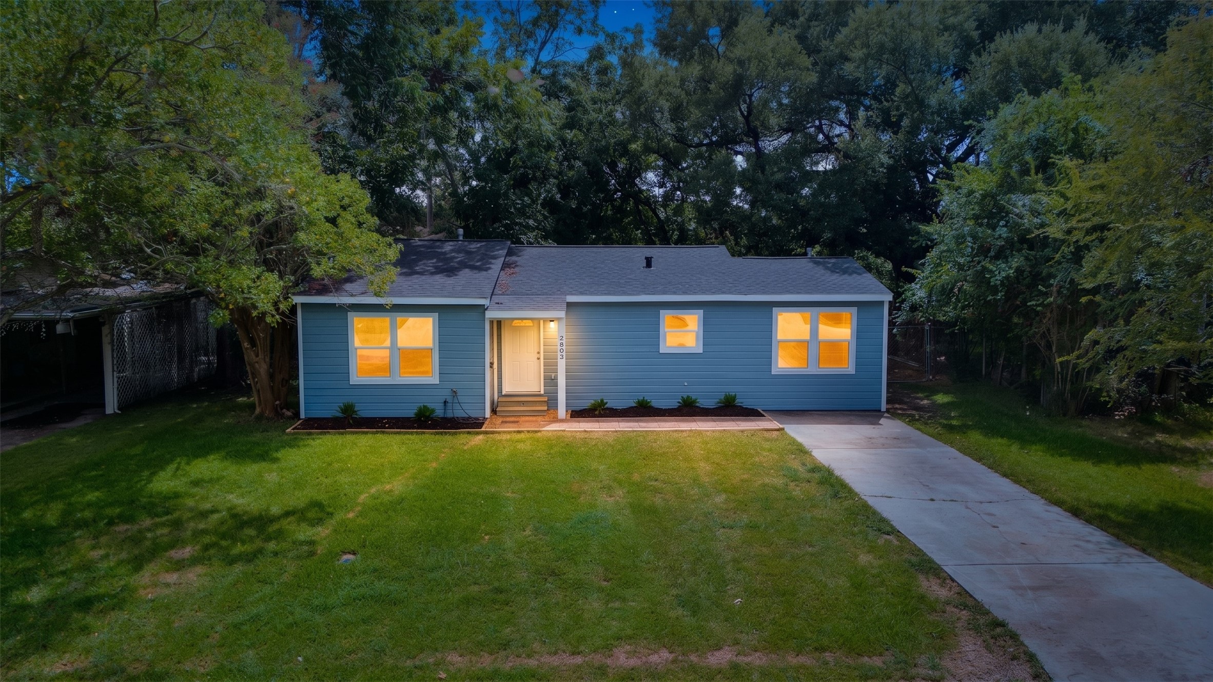 2803 S Houston Drive, La Marque, TX 77568