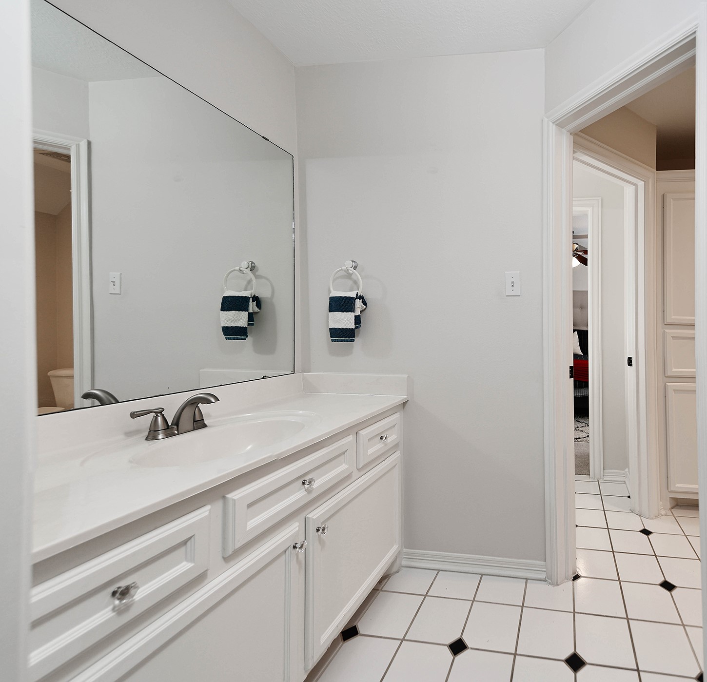 70 N Berryline Circle, The Woodlands, TX 77381