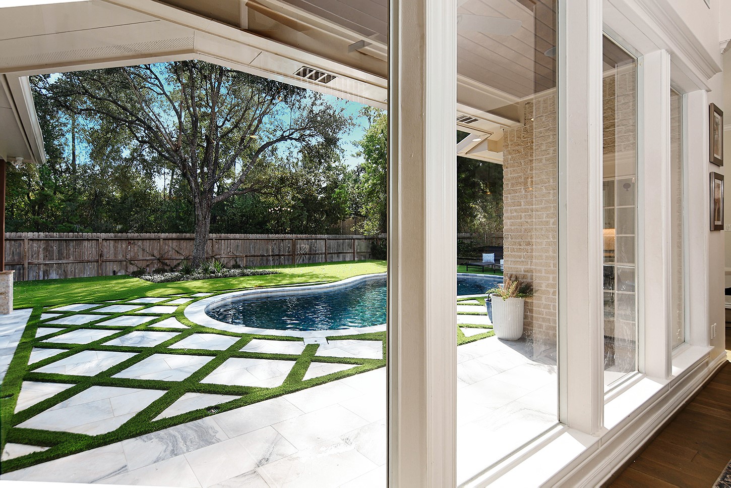 70 N Berryline Circle, The Woodlands, TX 77381