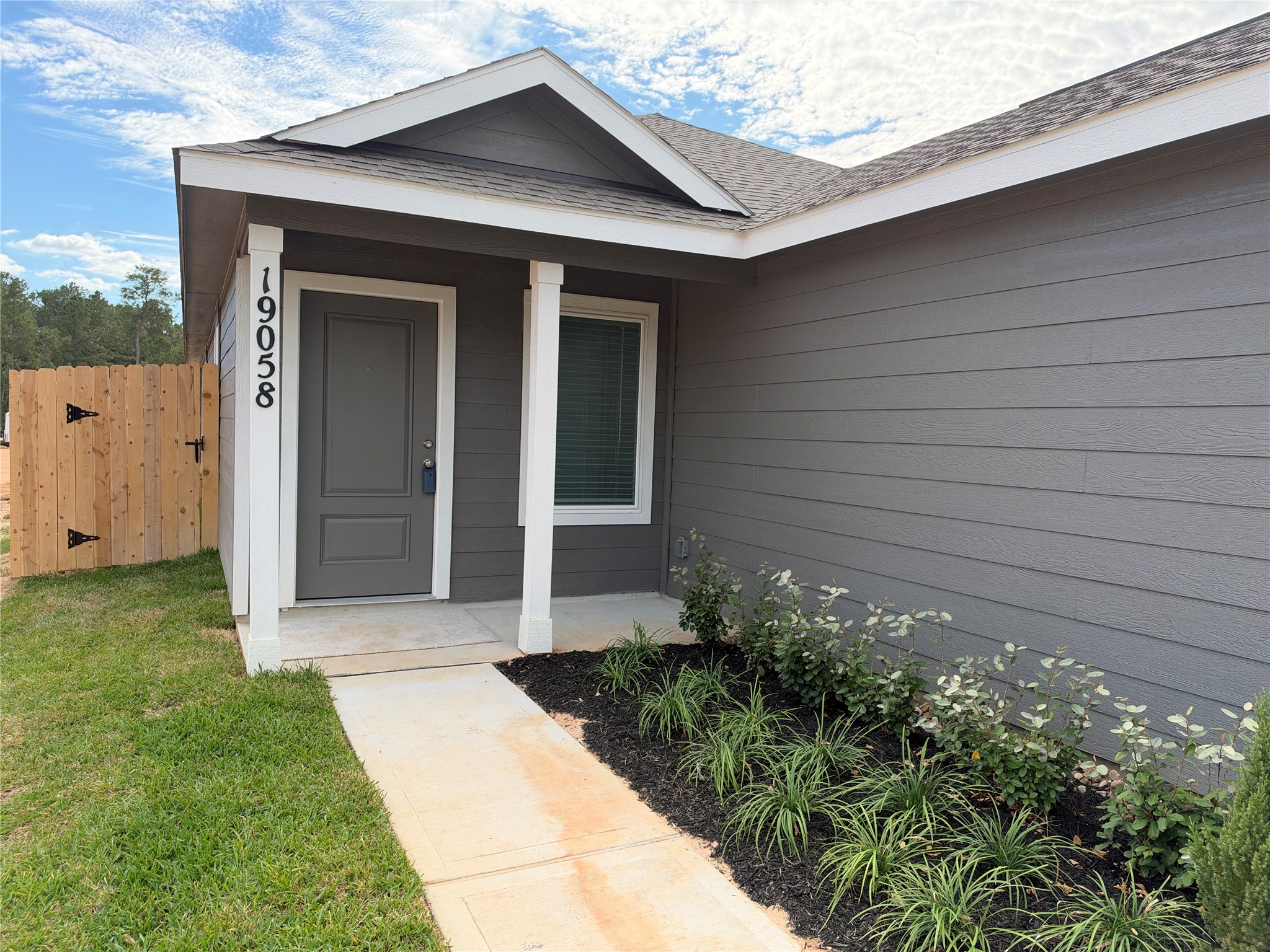19058 Style Drive, Conroe, TX 77306