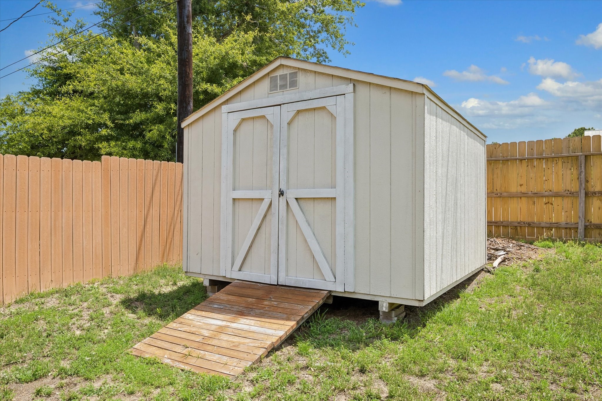 25114 Spring Ridge Drive, Spring, TX 77386