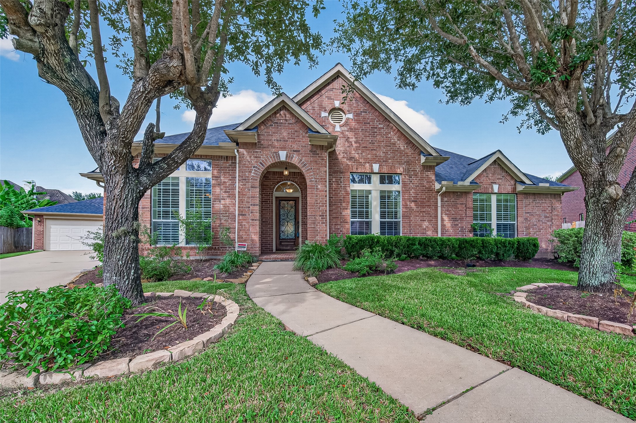 5242 Fountainbrook Lane, Sugar Land, TX 77479