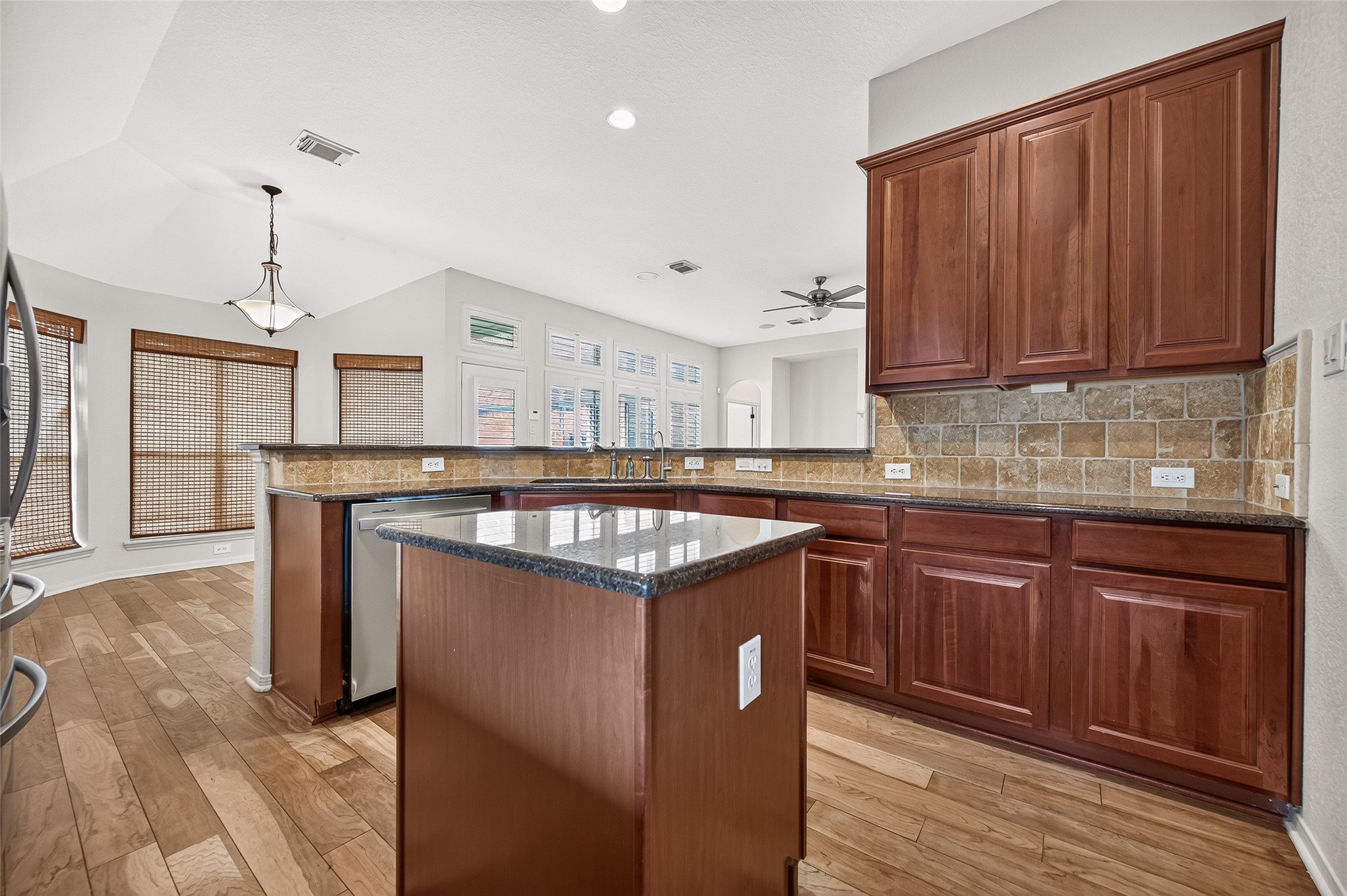 5242 Fountainbrook Lane, Sugar Land, TX 77479