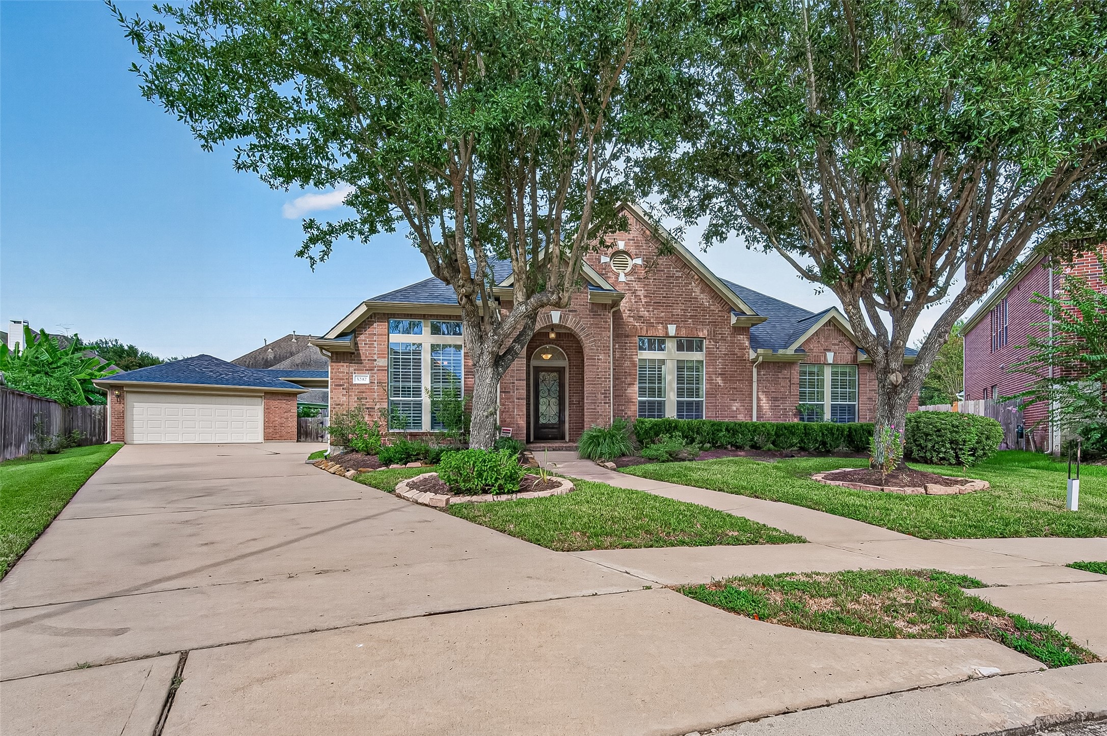 5242 Fountainbrook Lane, Sugar Land, TX 77479