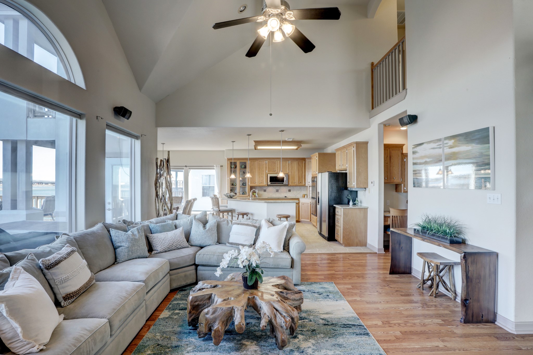442 Jeanie Lynn Street, Tiki Island, TX 77554