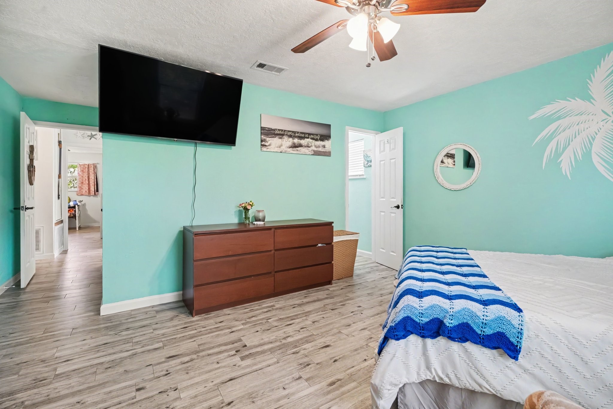 5003 Meadow Lark Lane, Dickinson, TX 77539