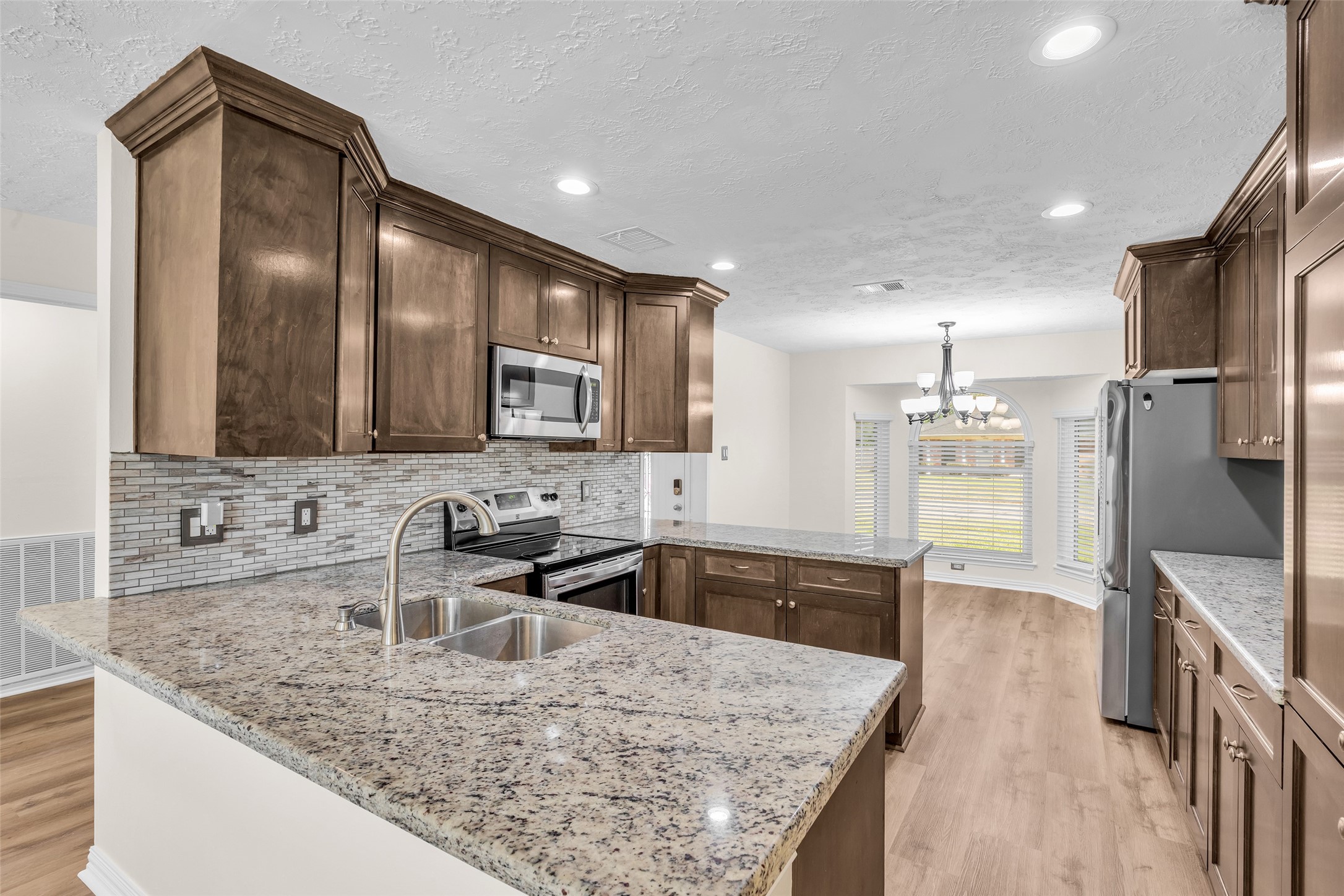10414 Rustic Rock Road, La Porte, TX 77571