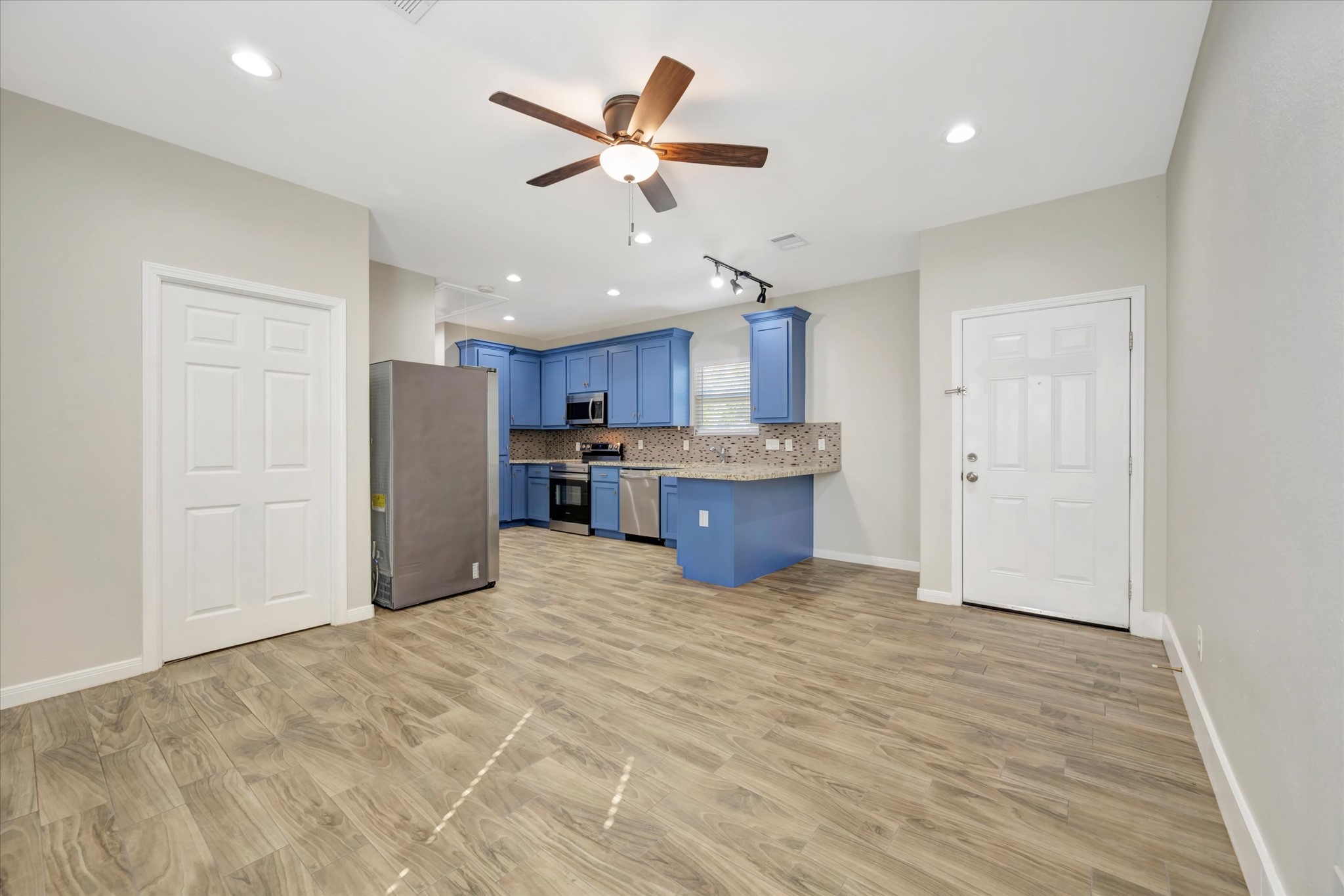 Unit B Living Area