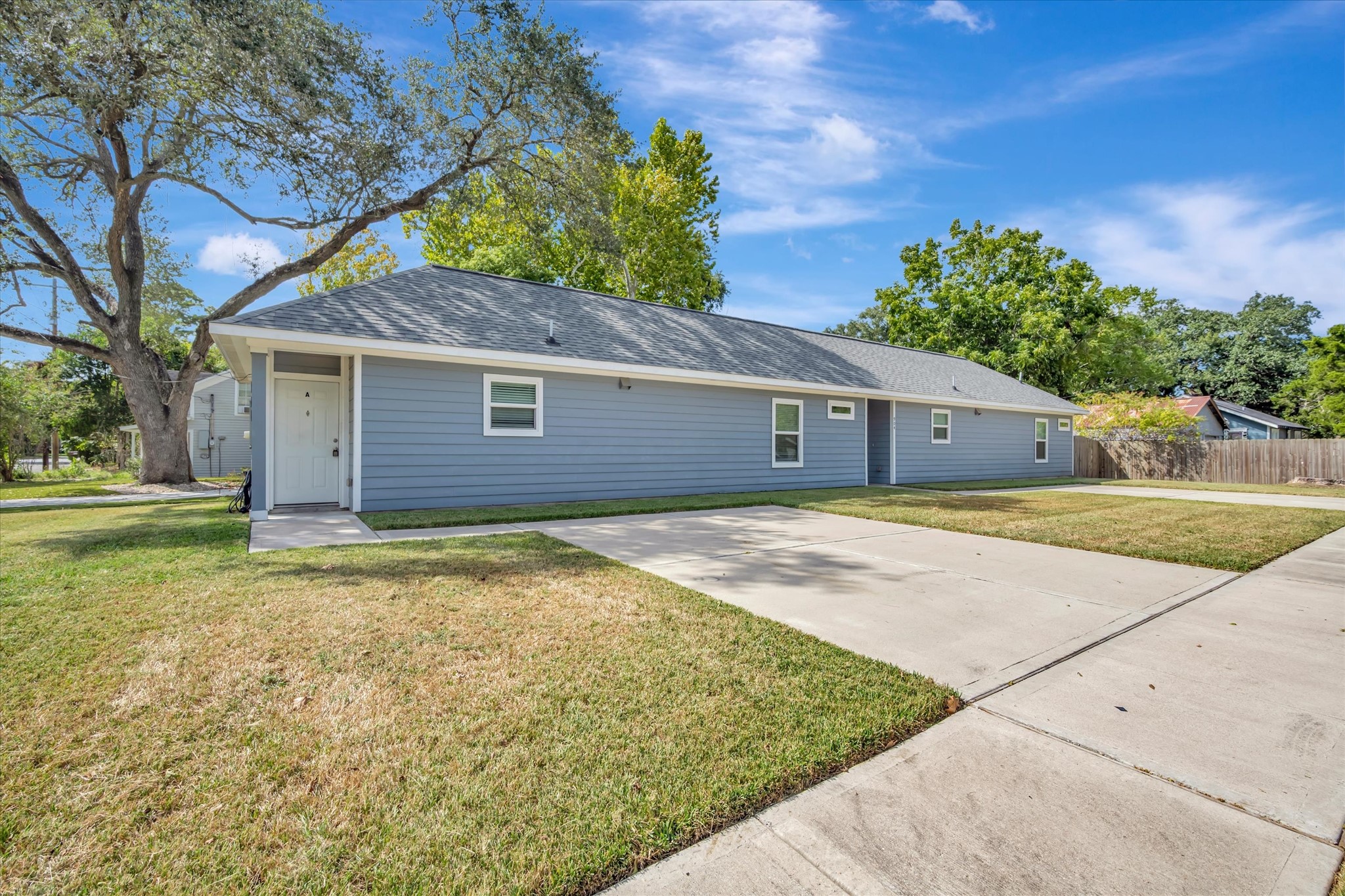 Duplex on a Corner Lot Duplex on a Corner Lot
