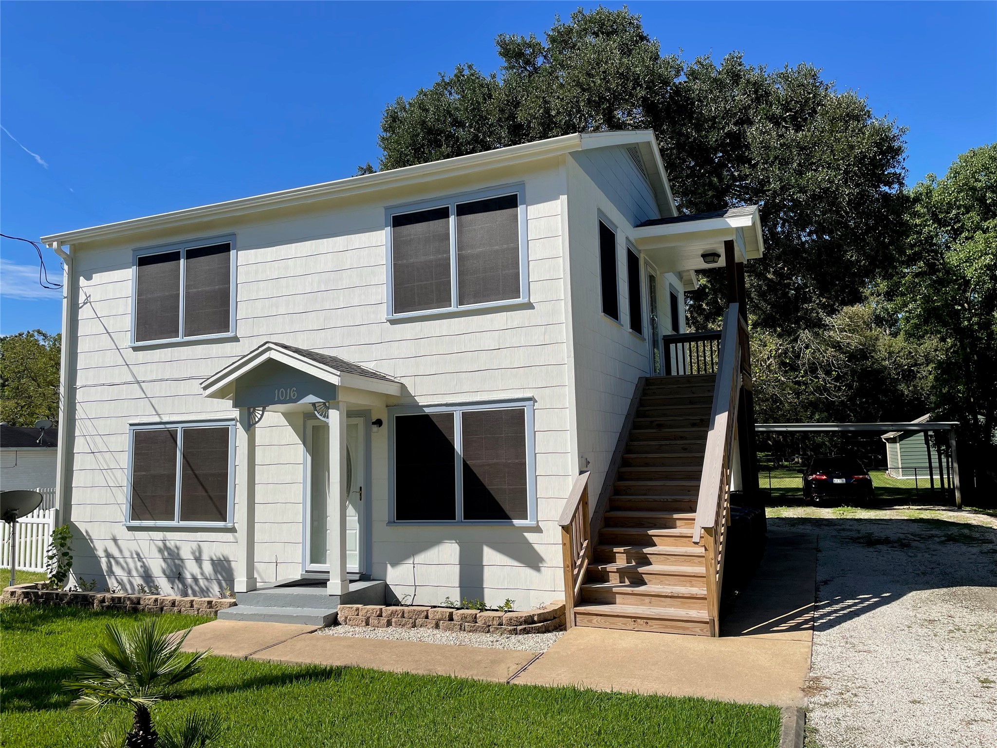 Front Elevation Front Elevation