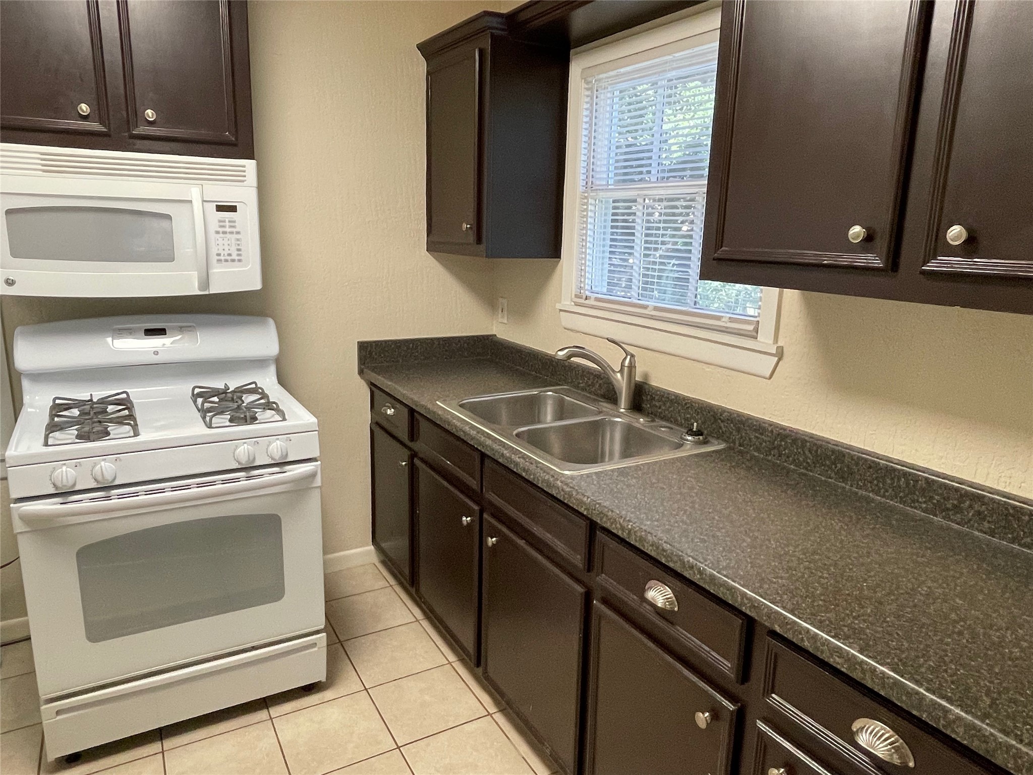 Unit B Kitchen