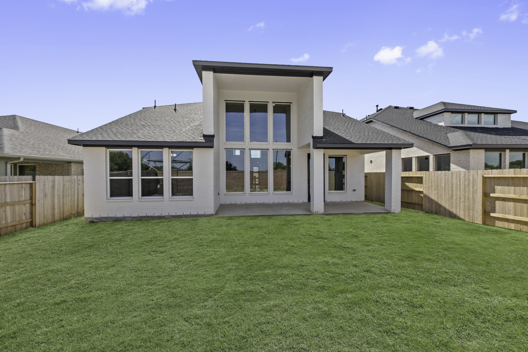 Grass is digitally enhanced. See your sales rep for more details.